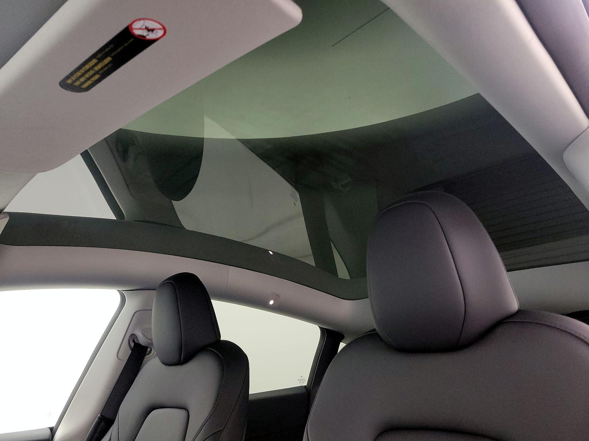 Thumbnail: 2025 Tesla Model Y - 18