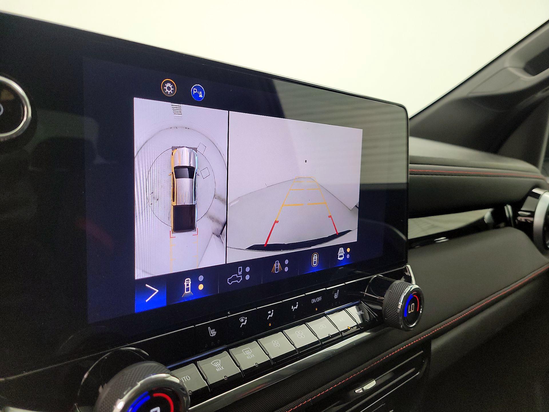 Thumbnail: 2024 Chevrolet Colorado - 14