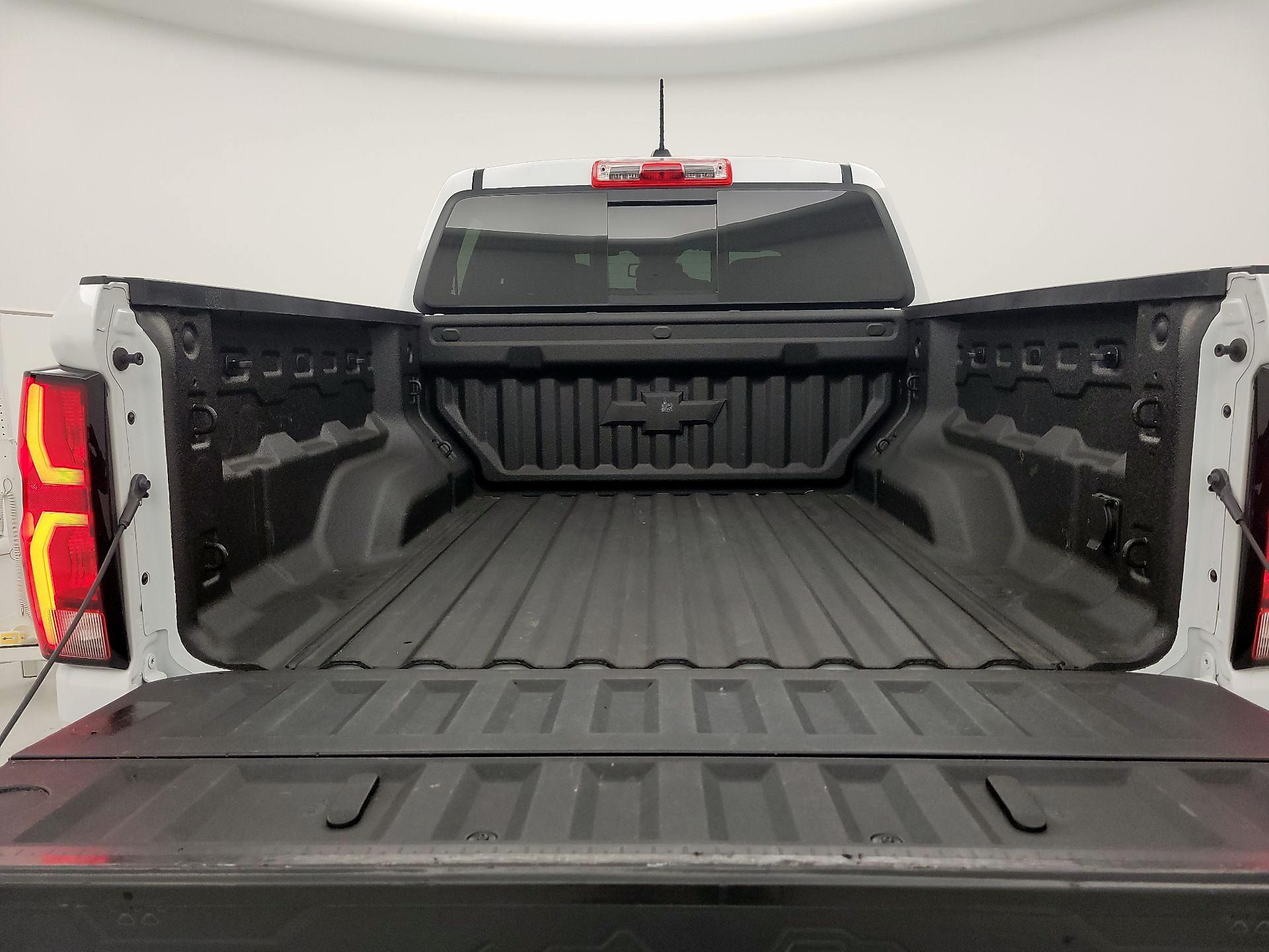 Thumbnail: 2024 Chevrolet Colorado - 19