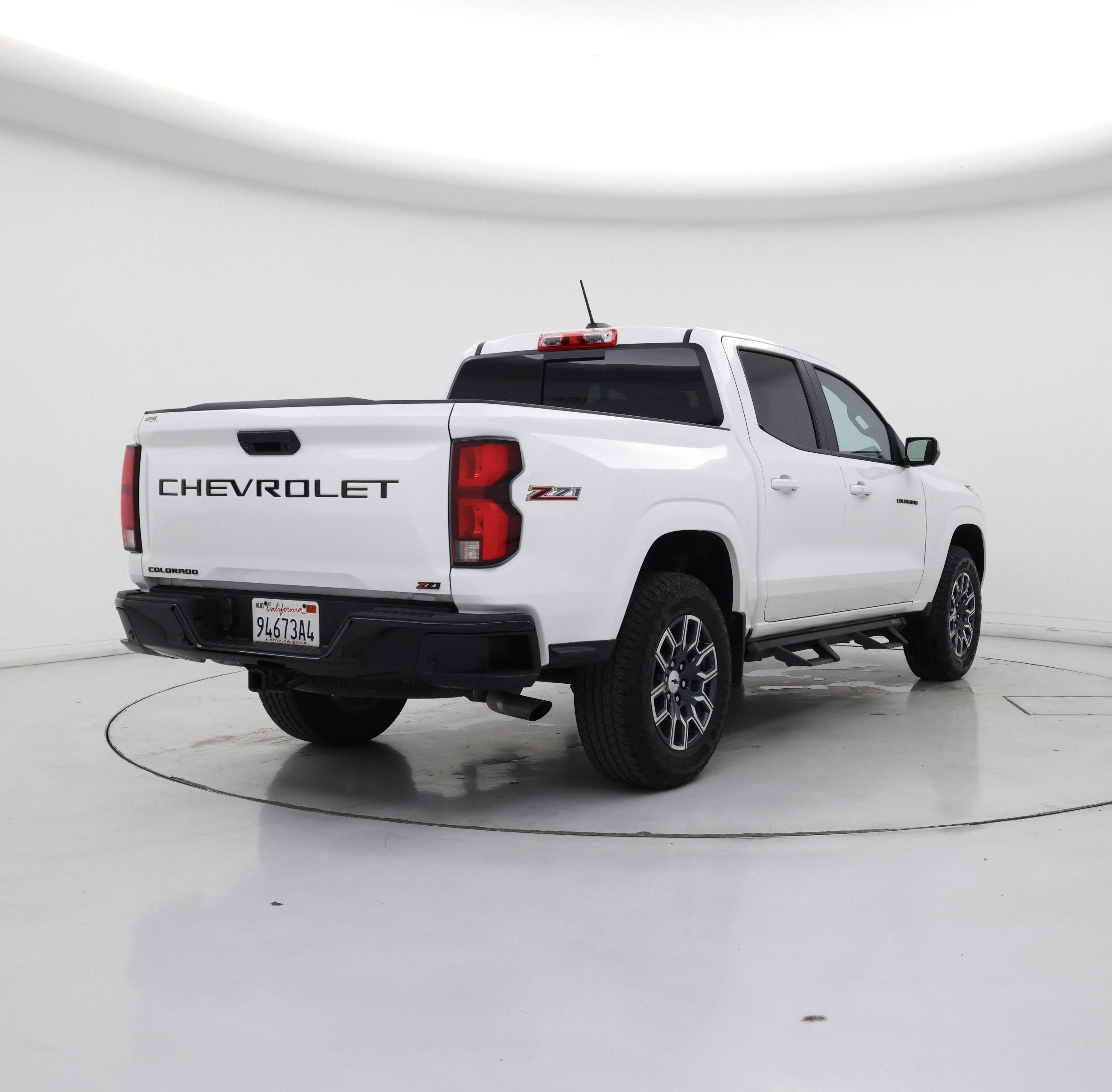 Thumbnail: 2024 Chevrolet Colorado - 8