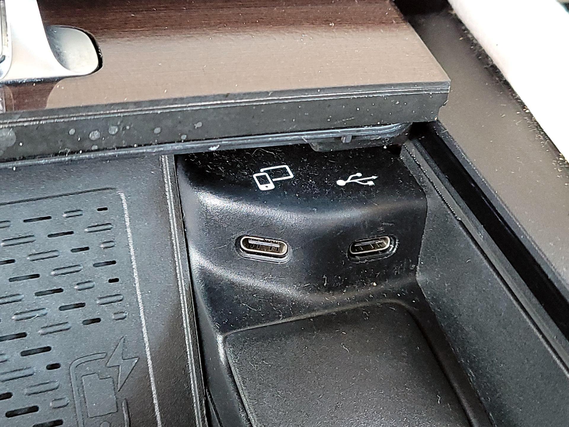 Thumbnail: 2021 Mercedes-Benz GLE - 19