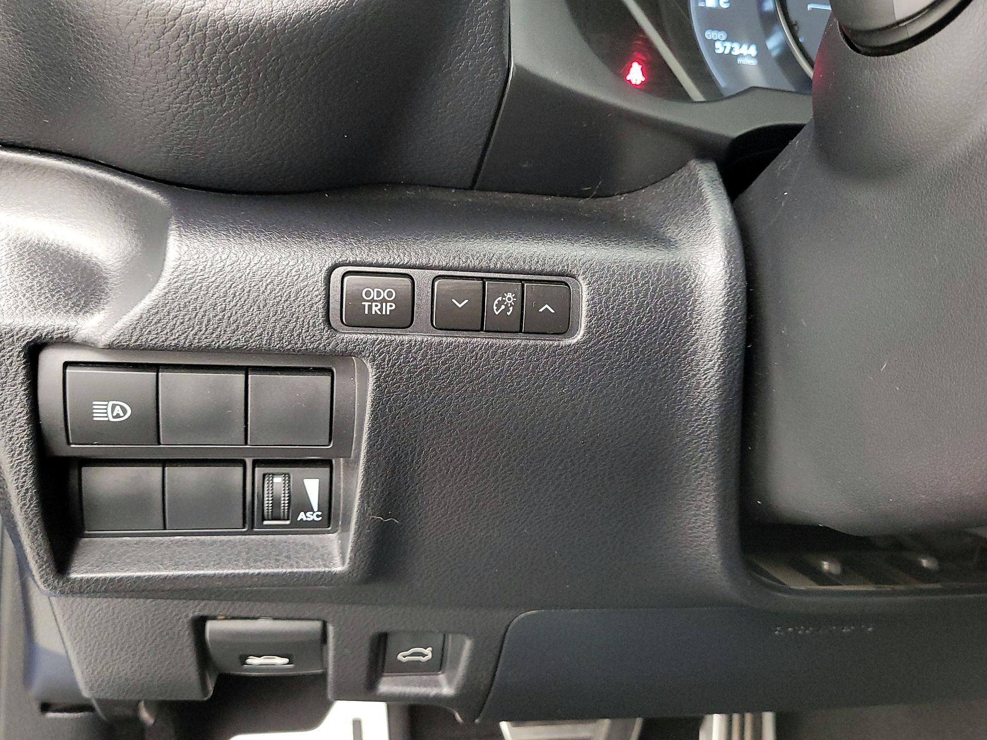 Thumbnail: 2021 Lexus IS - 13