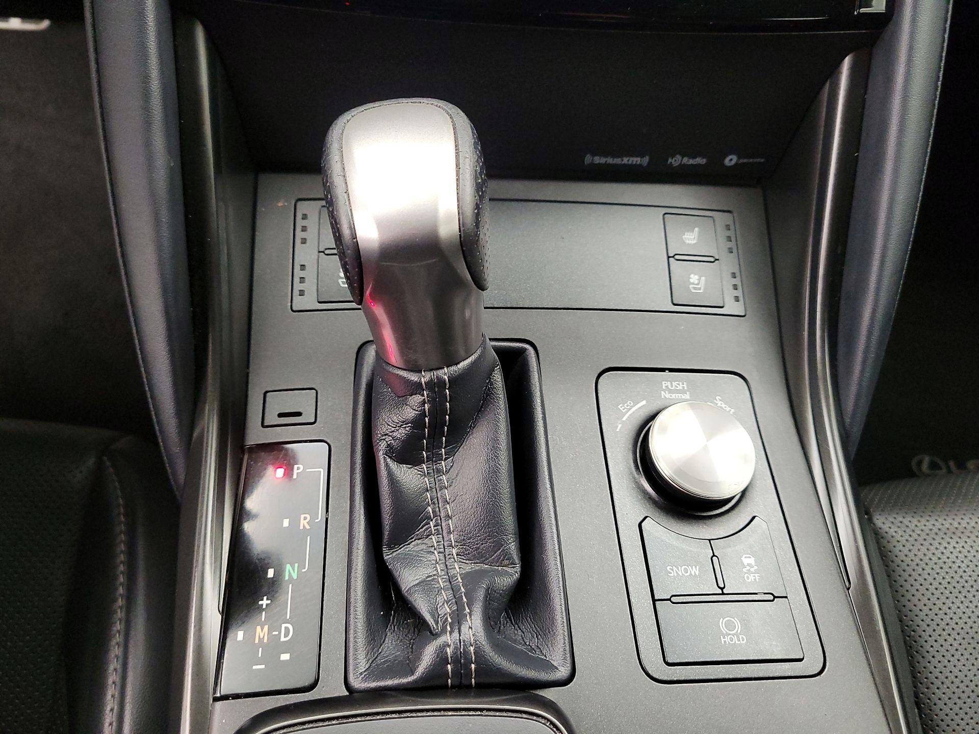 Thumbnail: 2021 Lexus IS - 17