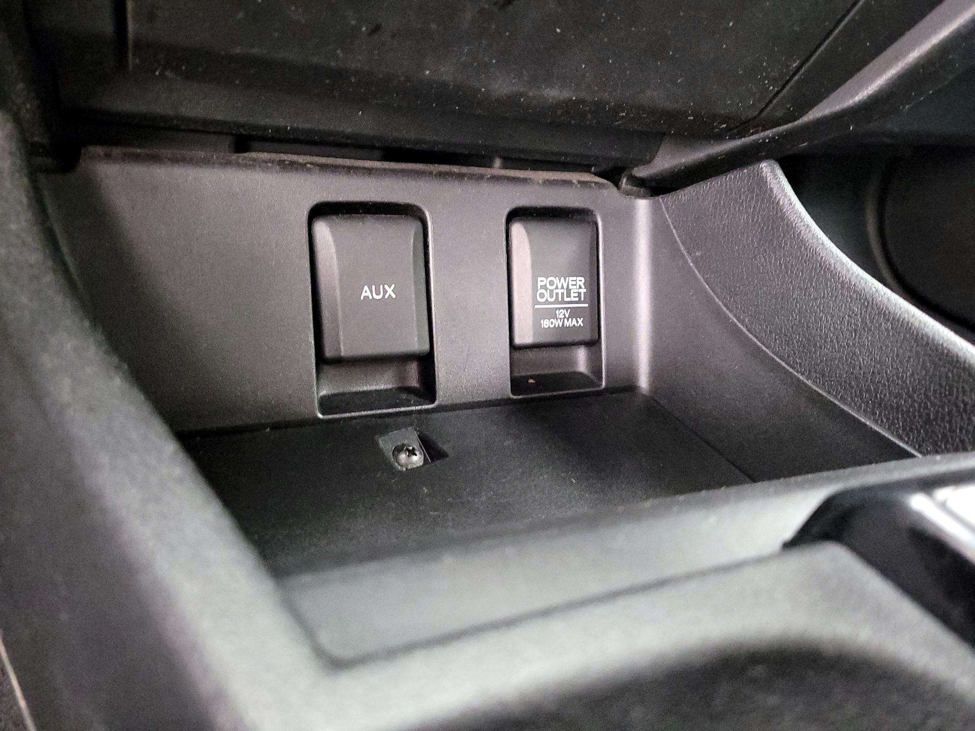 Thumbnail: 2014 Honda Civic - 18