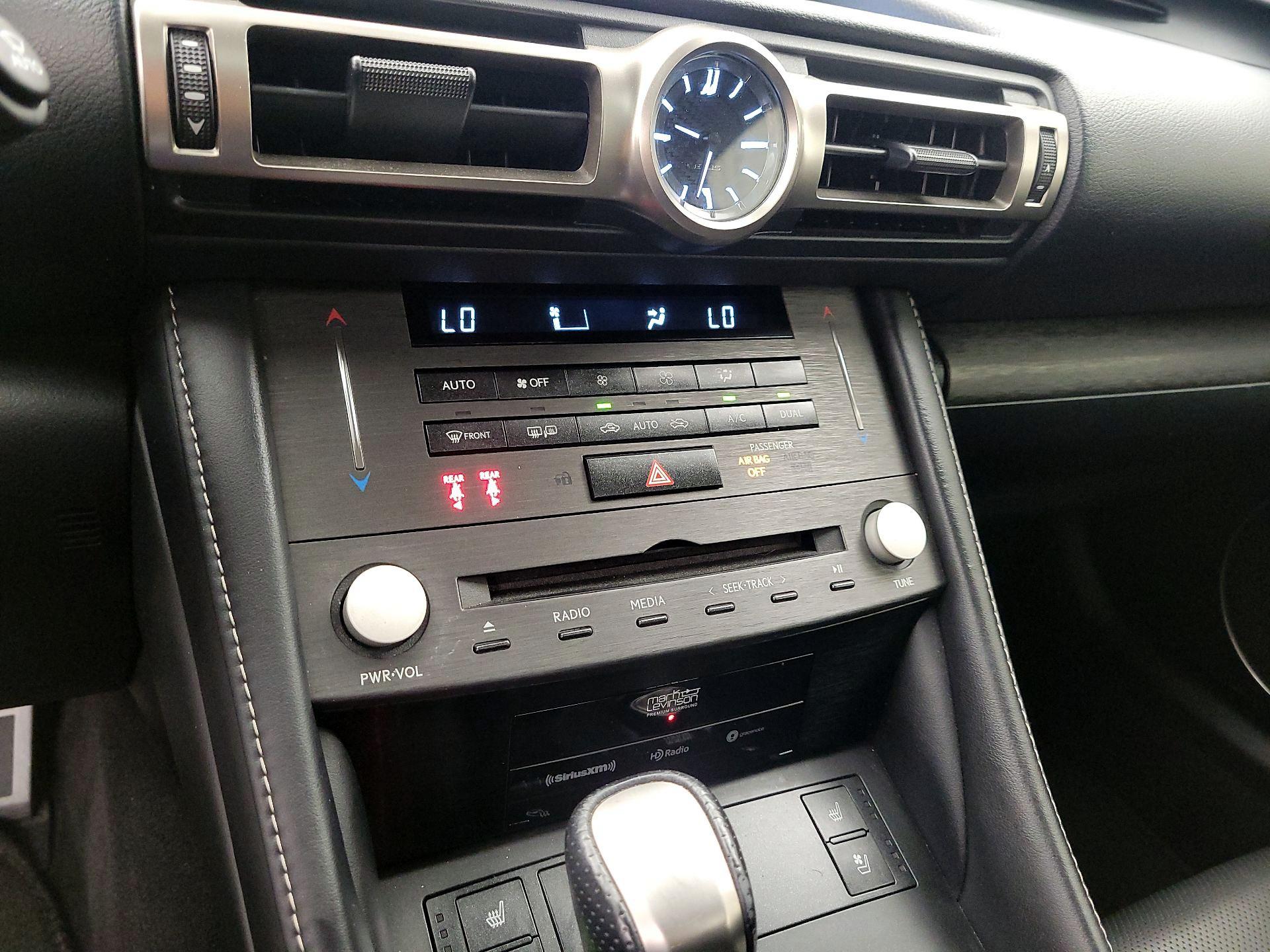 Thumbnail: 2020 Lexus RC - 17