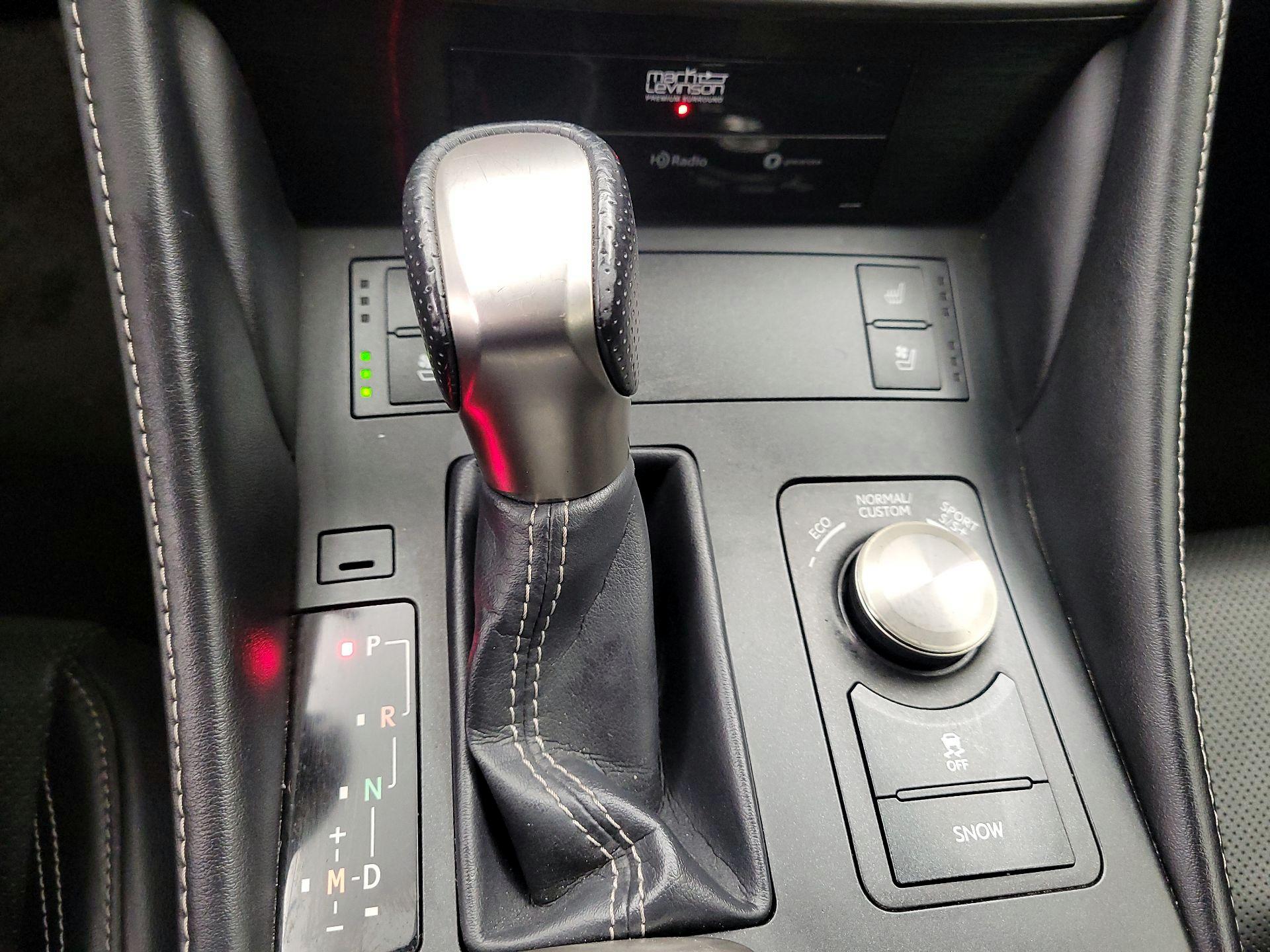 Thumbnail: 2020 Lexus RC - 18