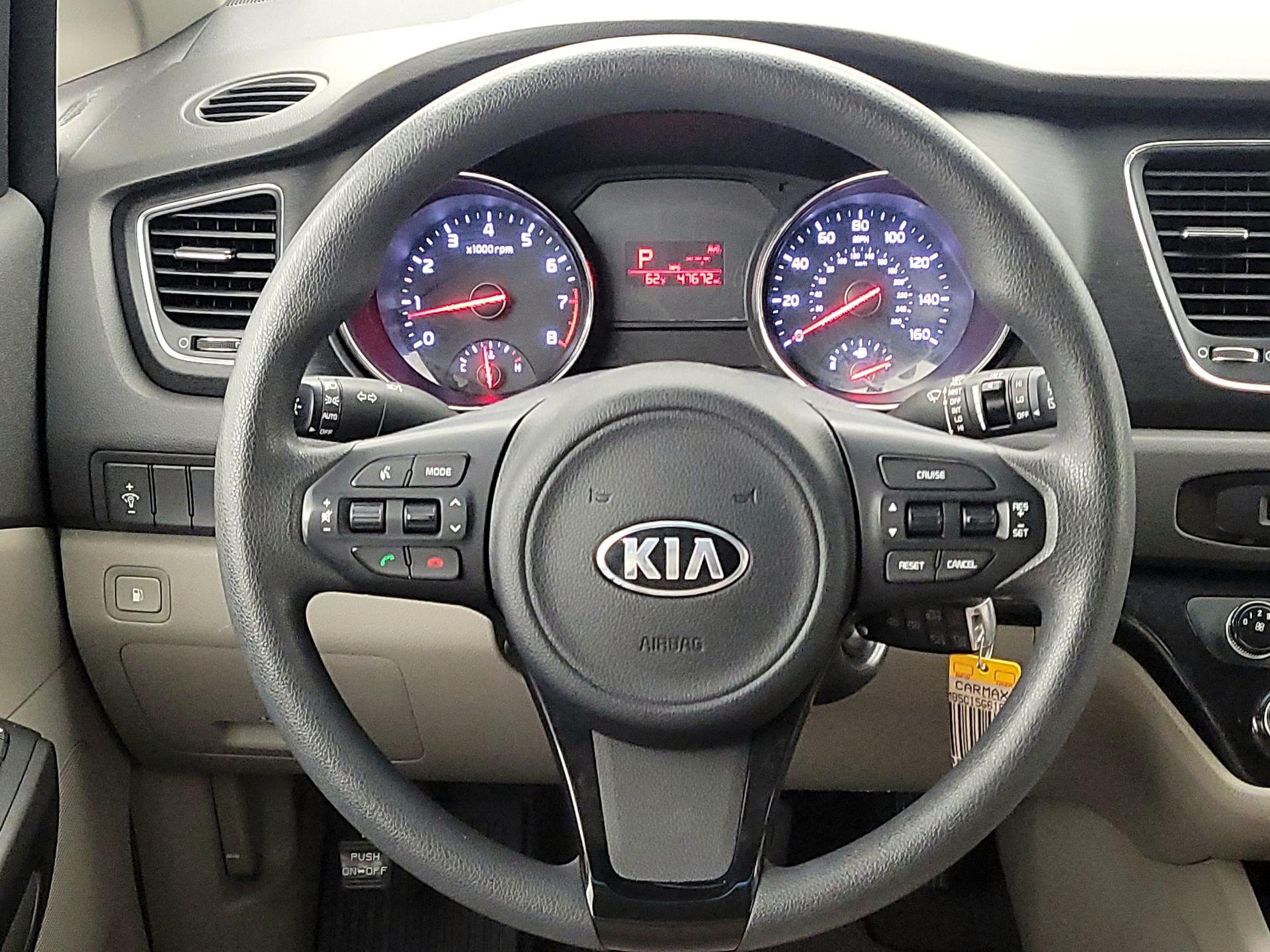Thumbnail: 2016 Kia Sedona - 10