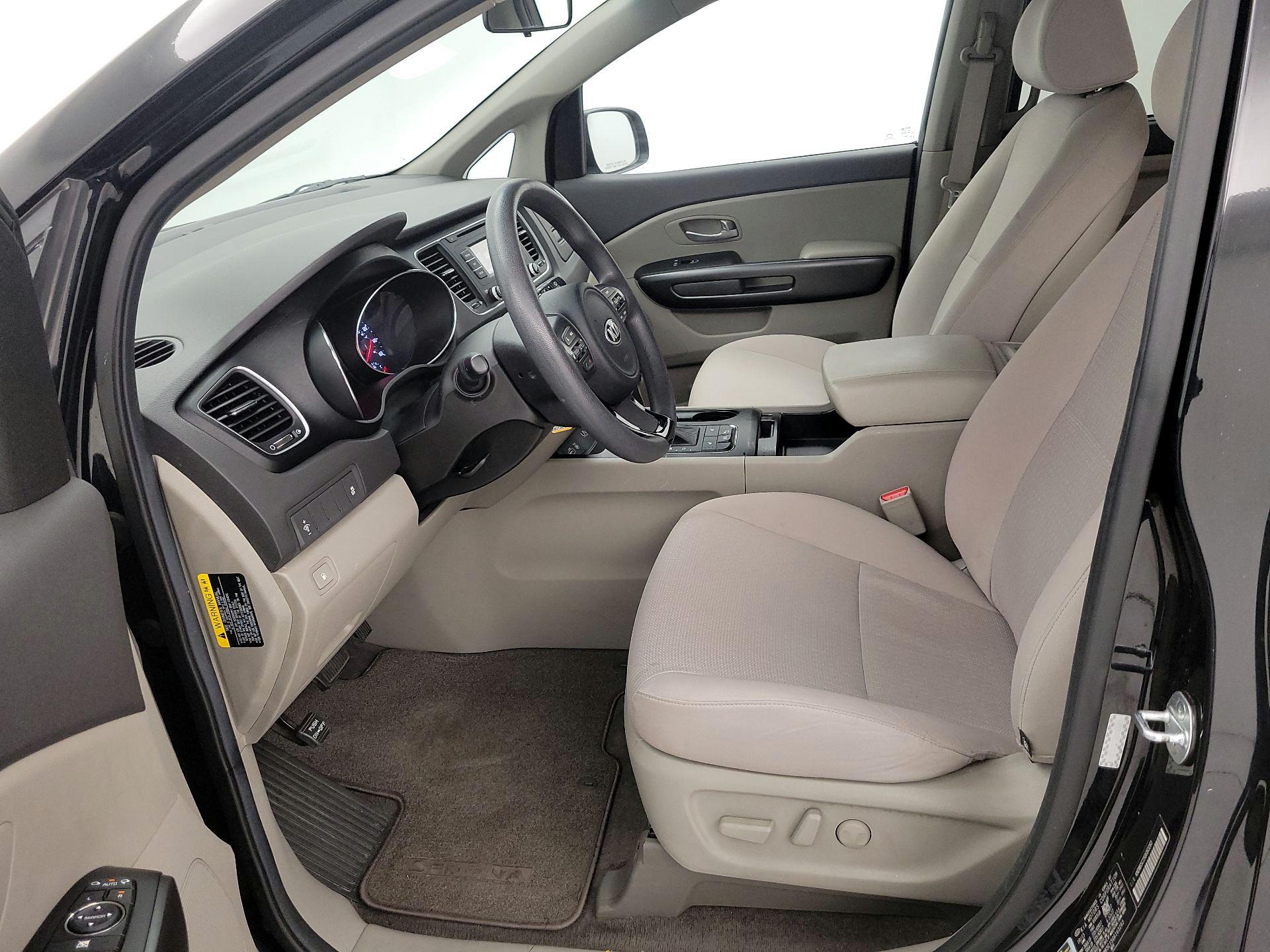 Thumbnail: 2016 Kia Sedona - 11