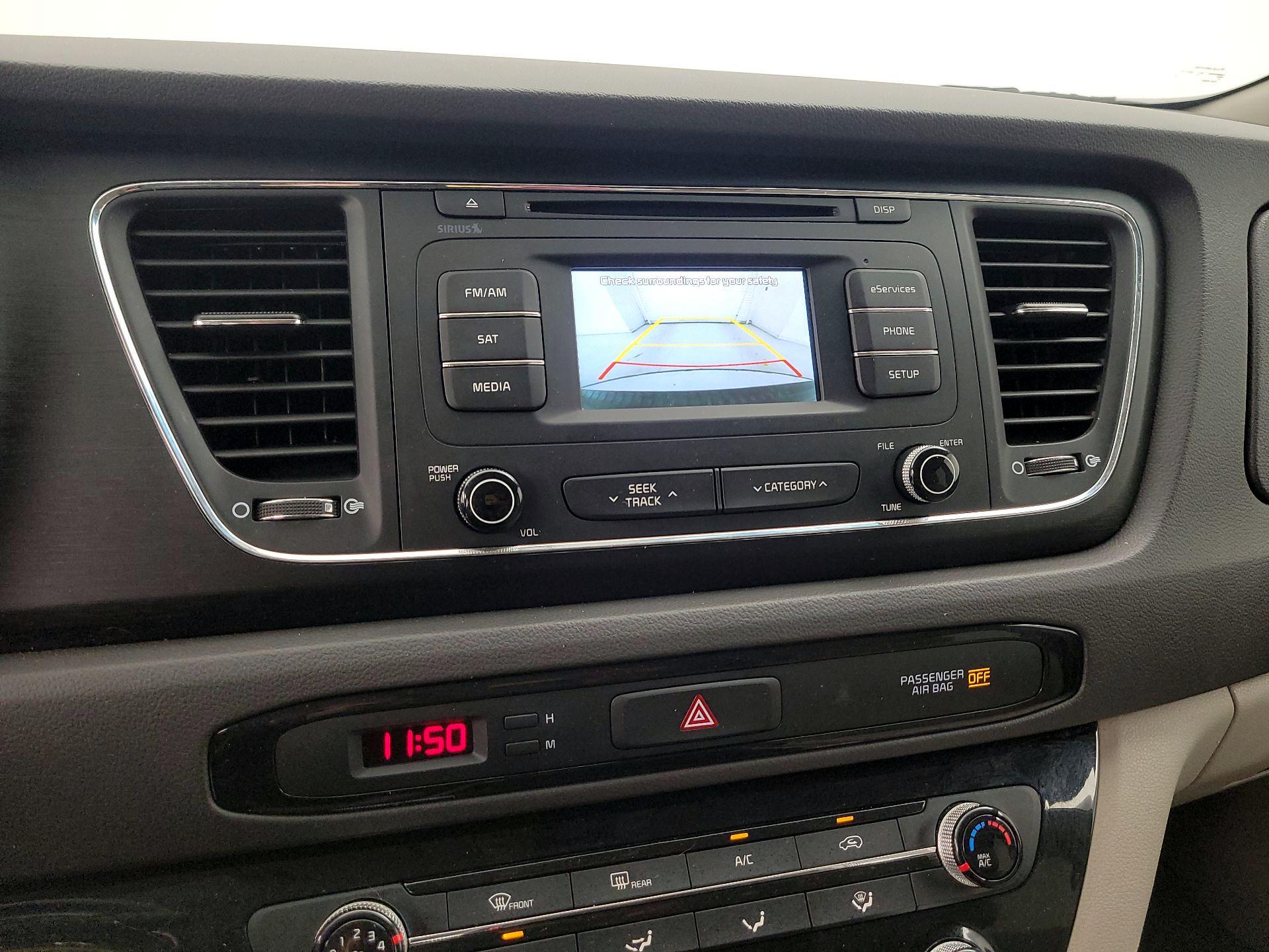 Thumbnail: 2016 Kia Sedona - 14