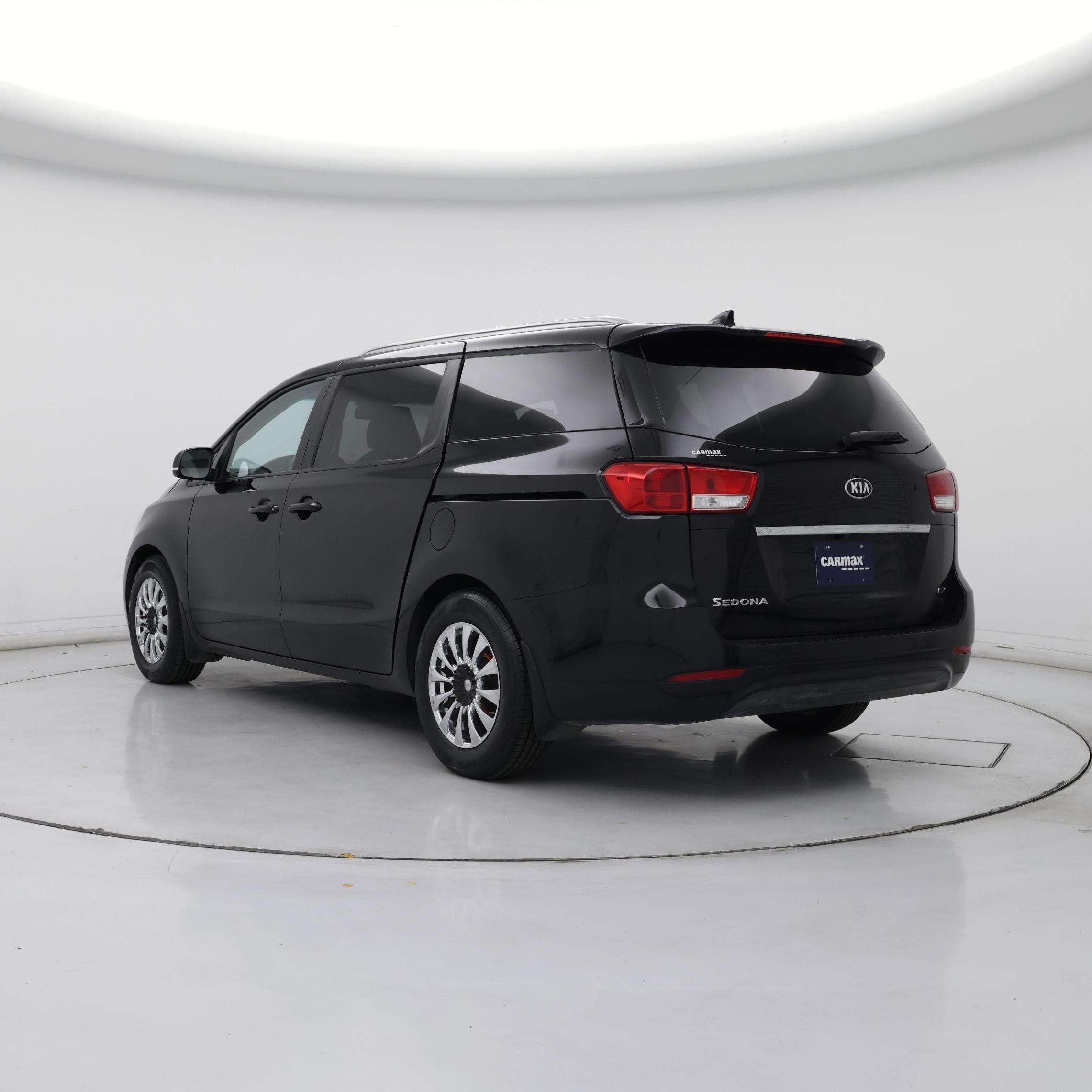Thumbnail: 2016 Kia Sedona - 2