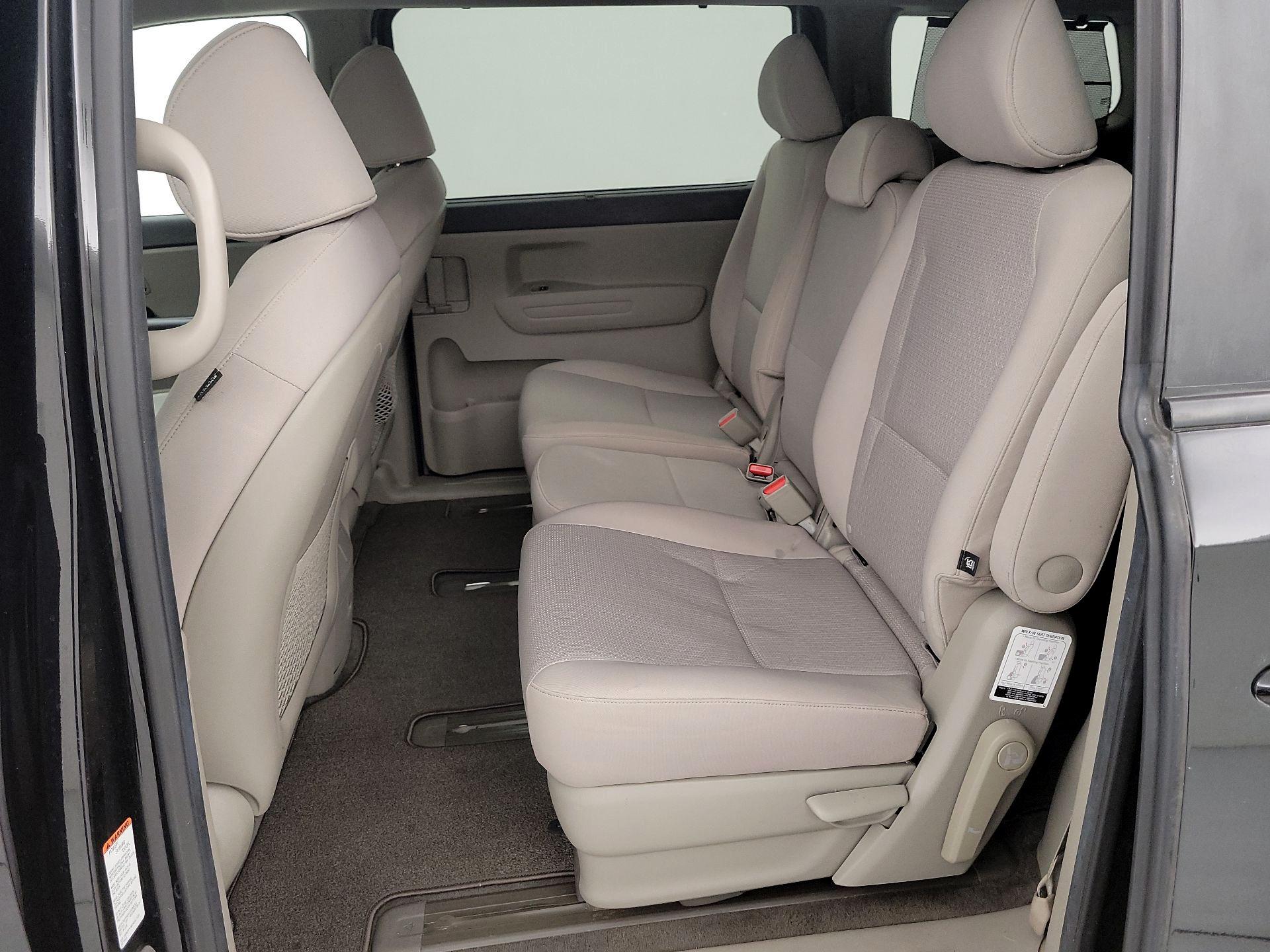 Thumbnail: 2016 Kia Sedona - 19