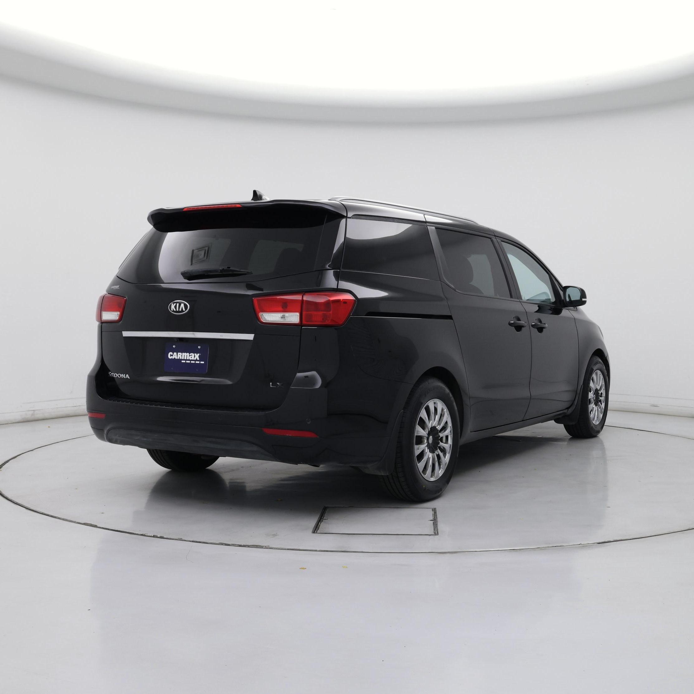 Thumbnail: 2016 Kia Sedona - 8