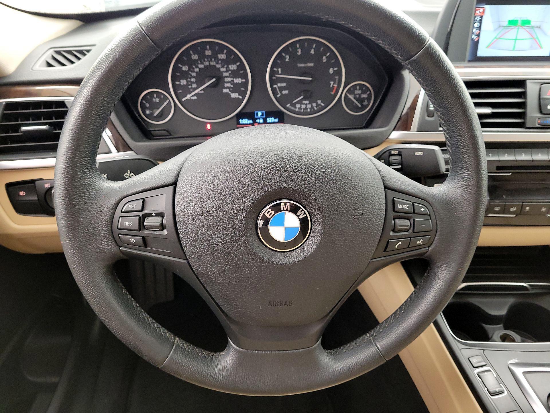 Thumbnail: 2017 BMW 3 Series - 10