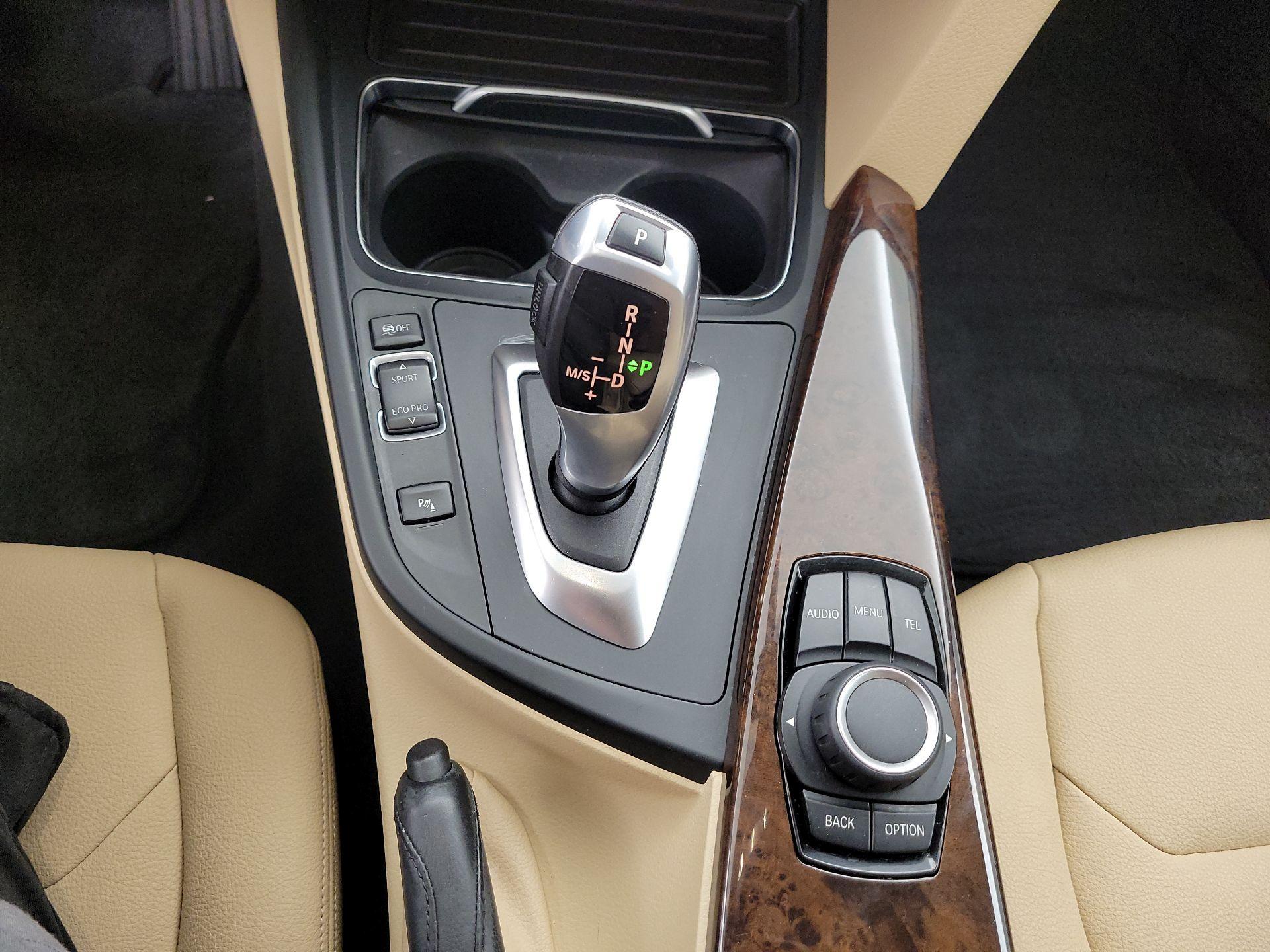 Thumbnail: 2017 BMW 3 Series - 17