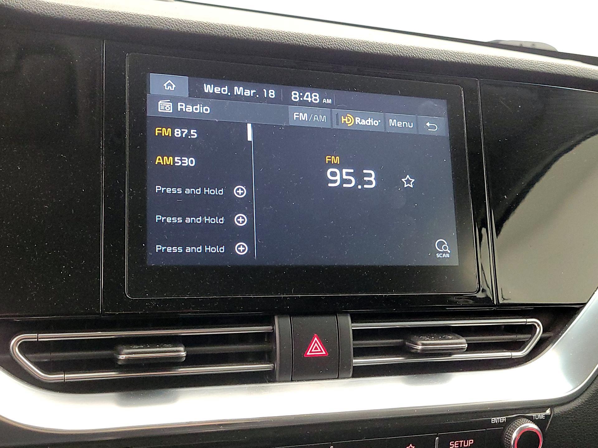 Thumbnail: 2020 Kia Niro - 15