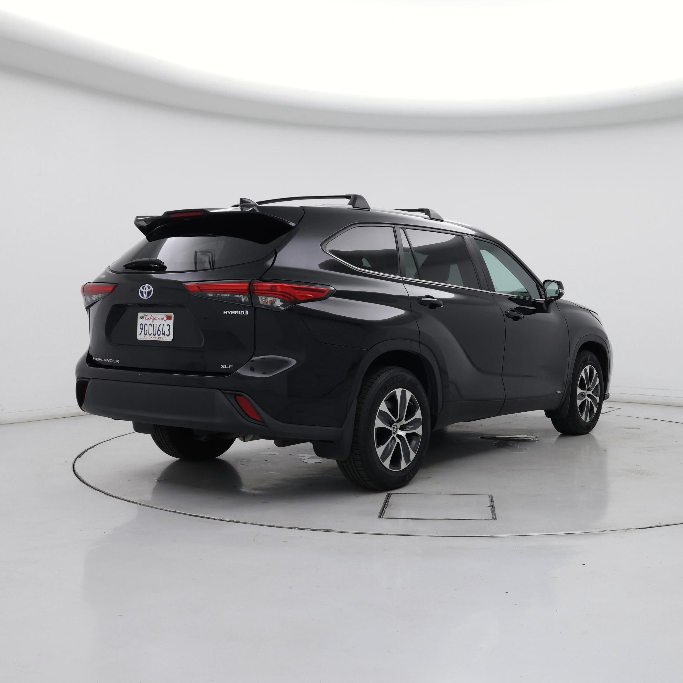 Thumbnail: 2023 Toyota Highlander - 8