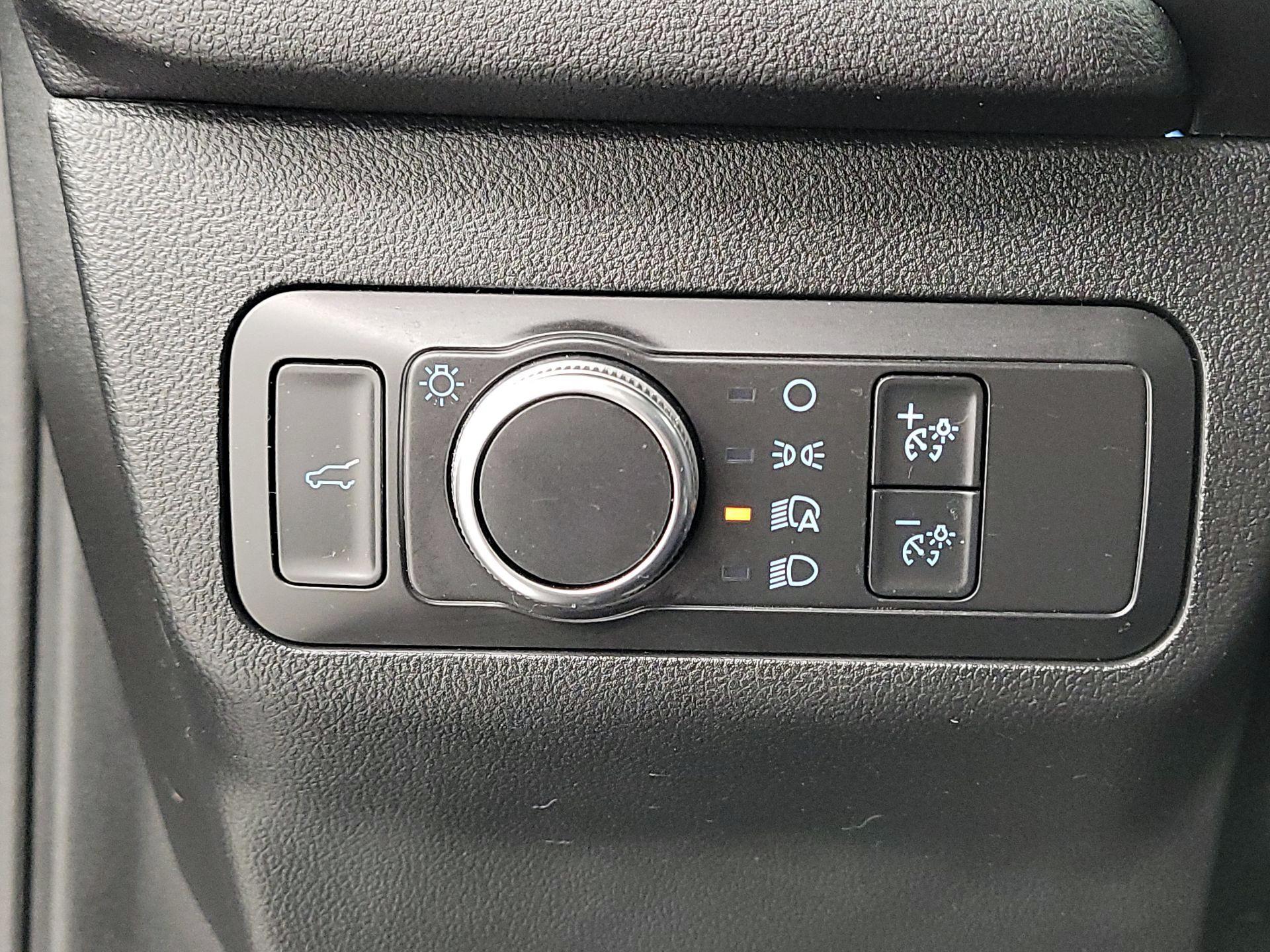 Thumbnail: 2021 Ford Escape - 13