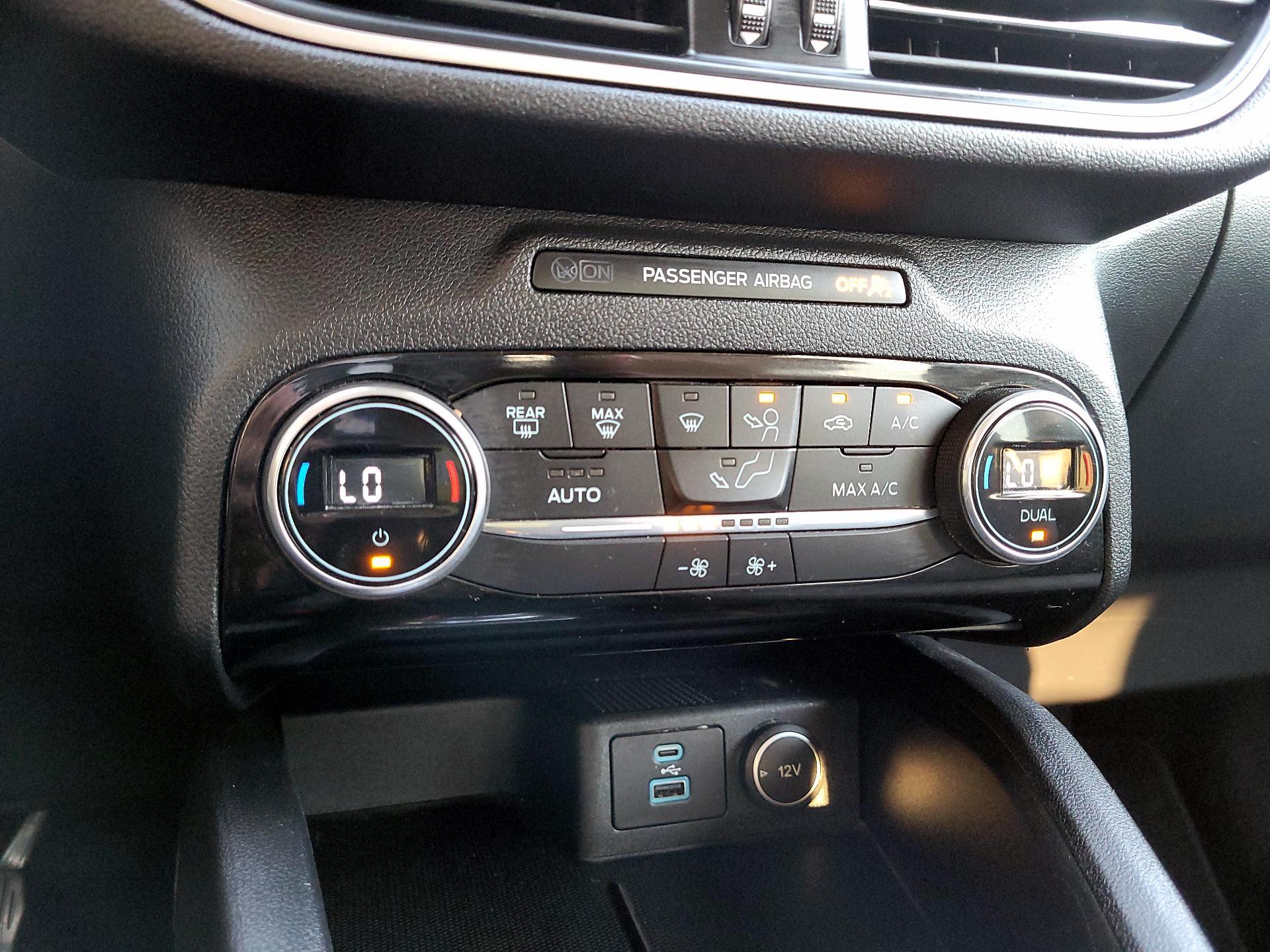 Thumbnail: 2021 Ford Escape - 17