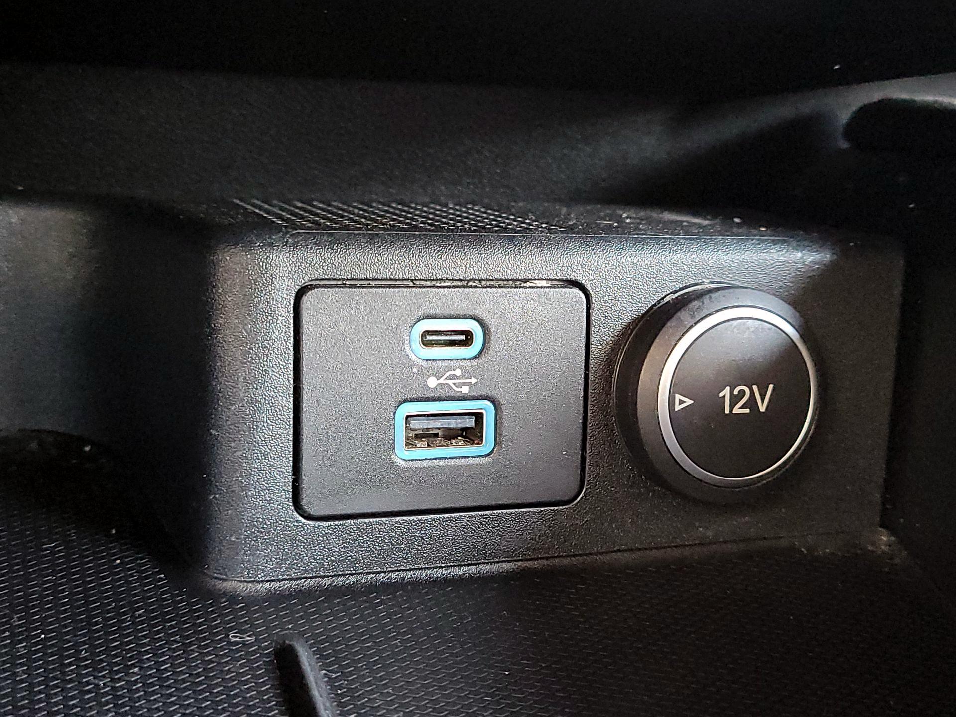 Thumbnail: 2021 Ford Escape - 19