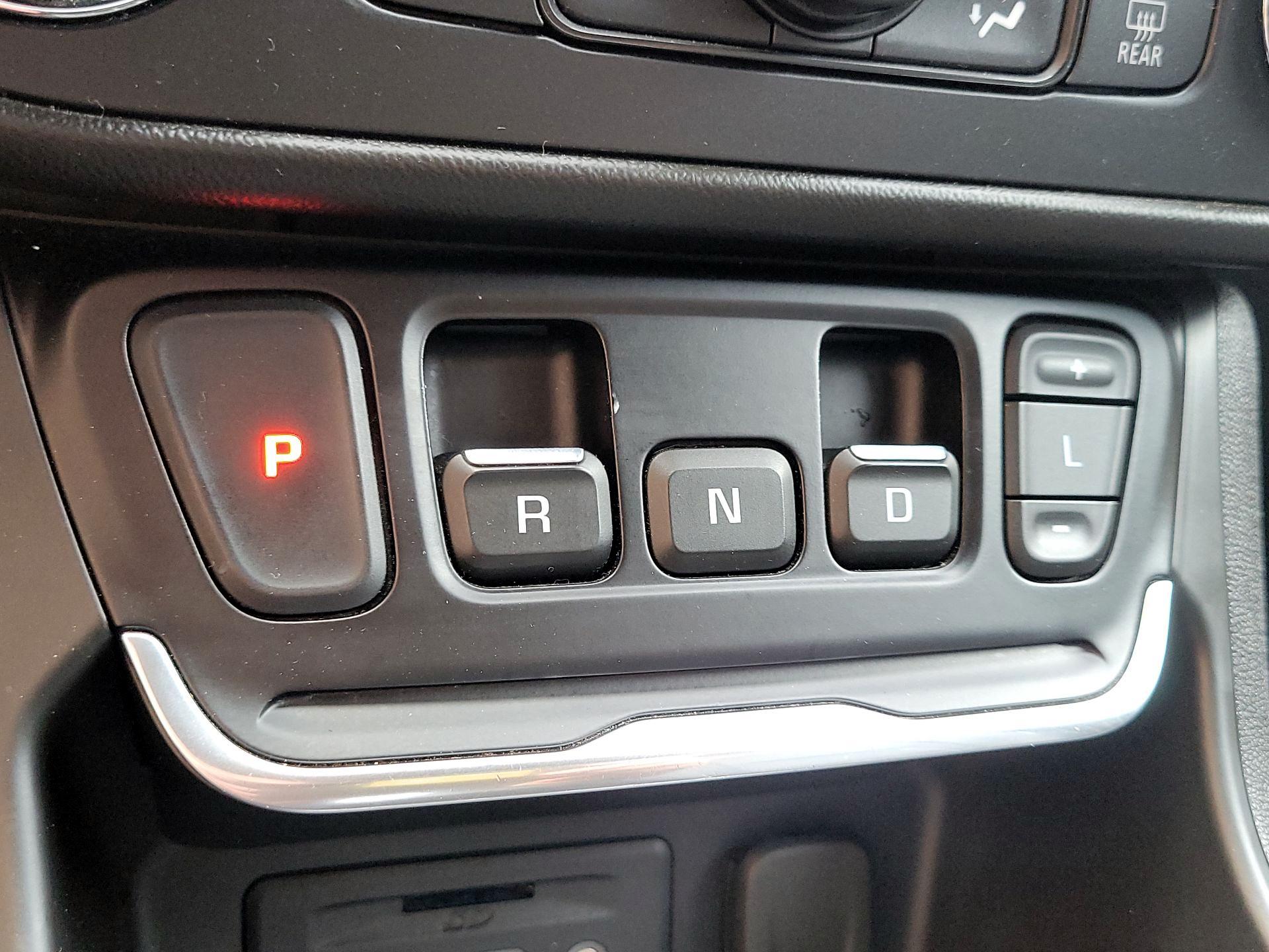 Thumbnail: 2021 GMC Terrain - 17