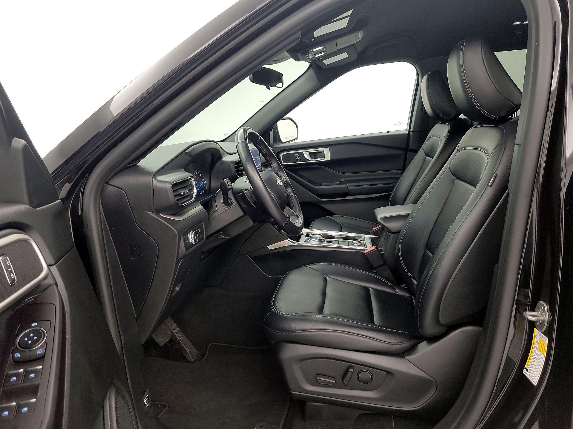 Thumbnail: 2020 Ford Explorer - 11