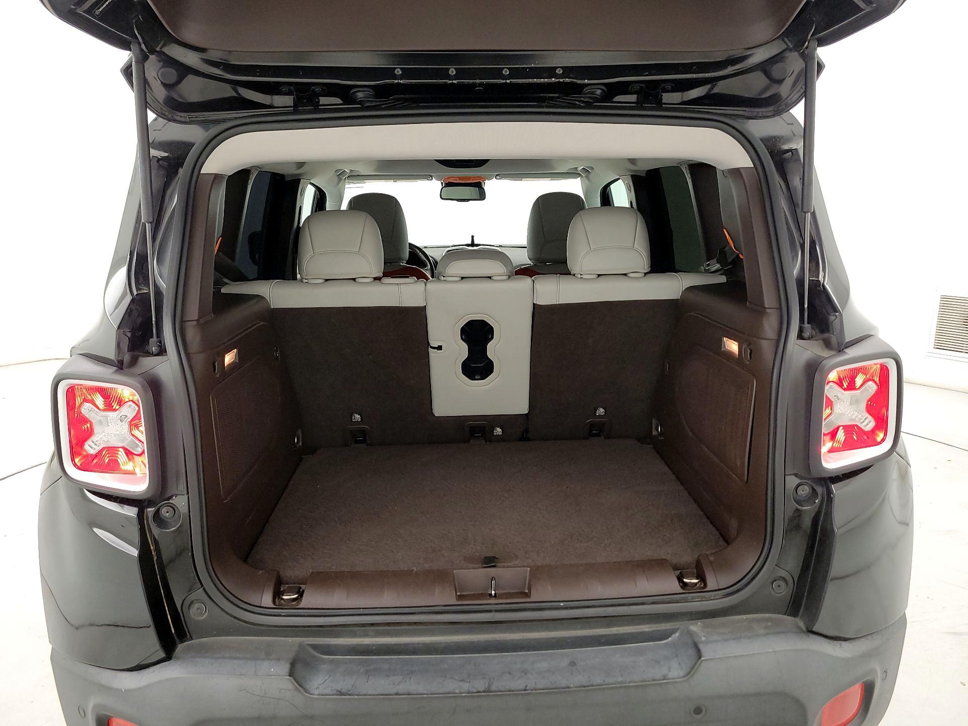 Thumbnail: 2015 Jeep Renegade - 20