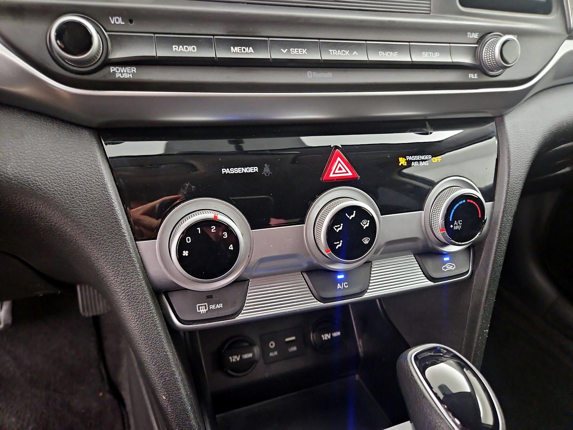 Thumbnail: 2019 Hyundai Elantra - 16