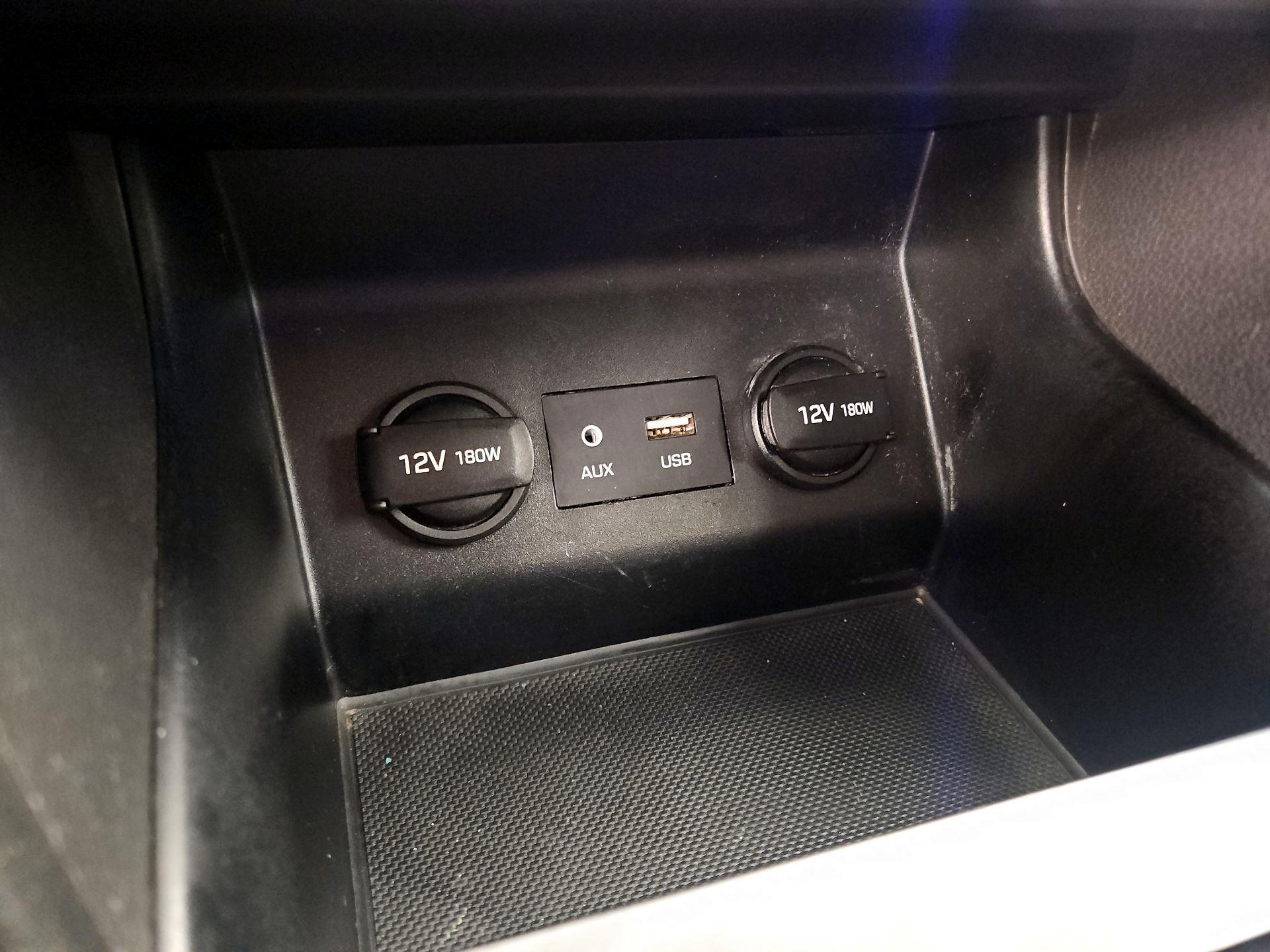 Thumbnail: 2019 Hyundai Elantra - 18