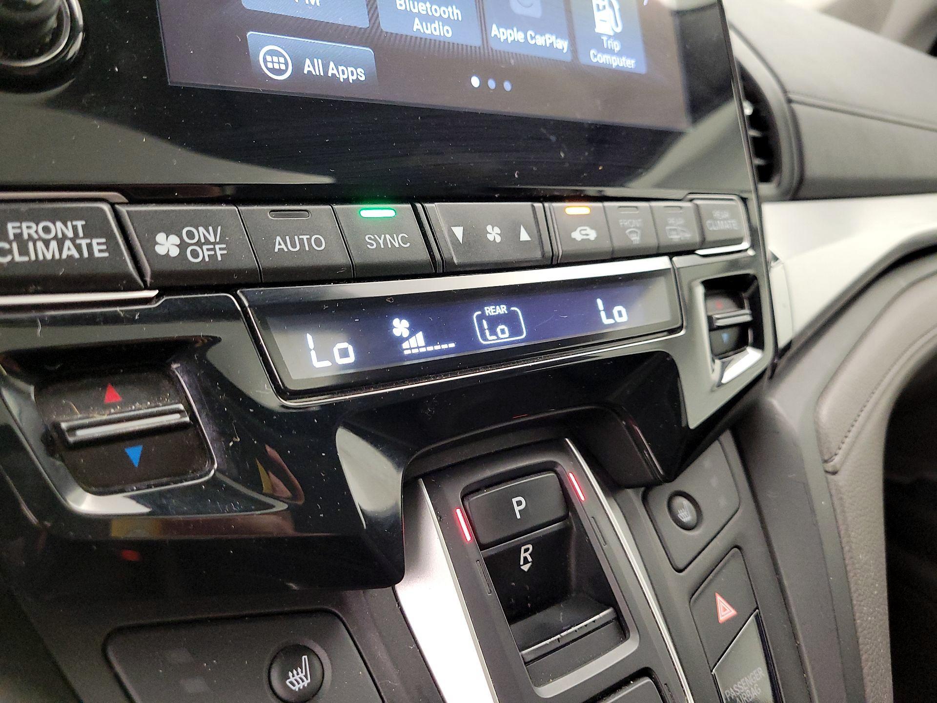 Thumbnail: 2020 Honda Odyssey - 17