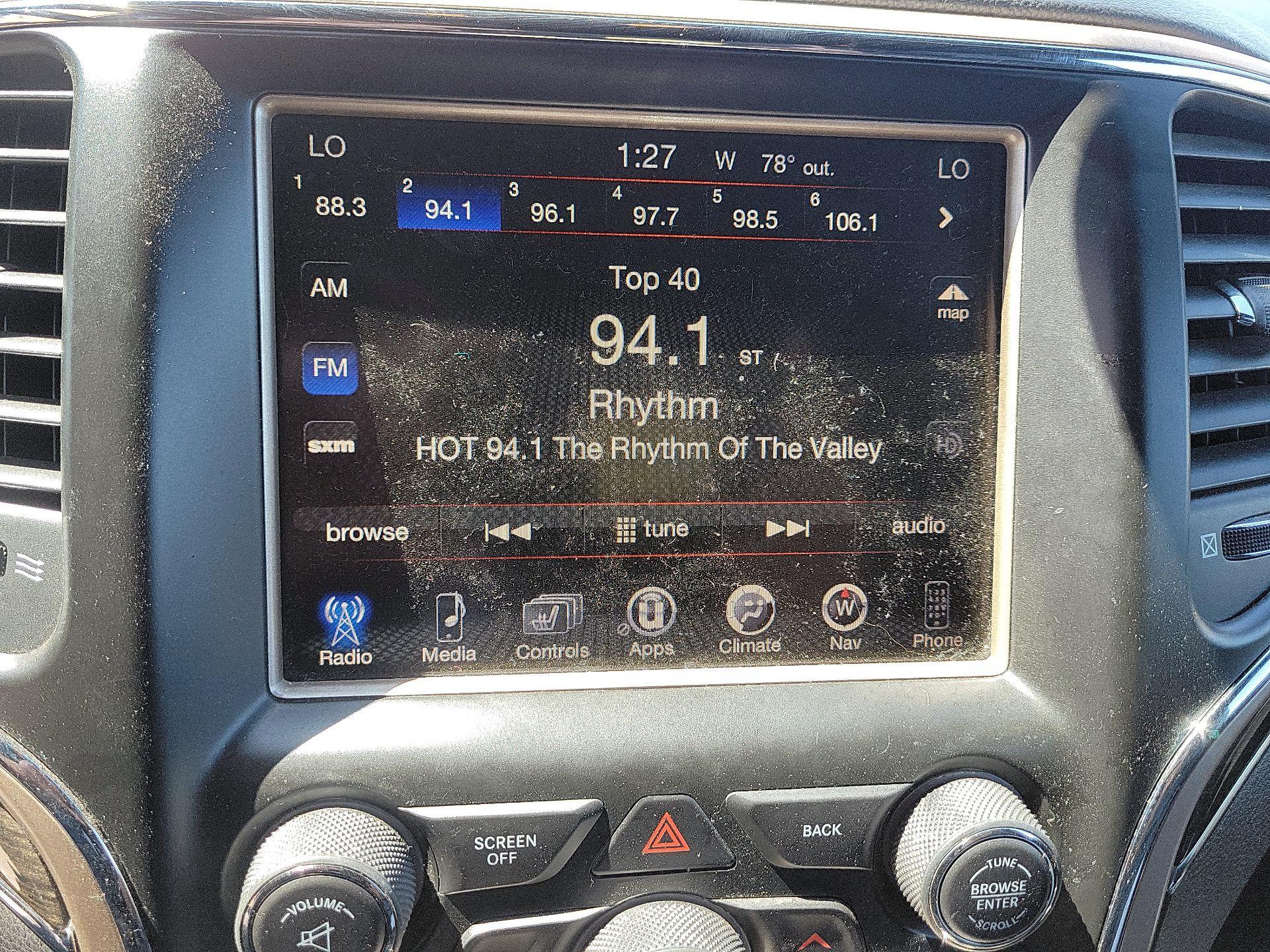 Thumbnail: 2015 Jeep Grand Cherokee - 16