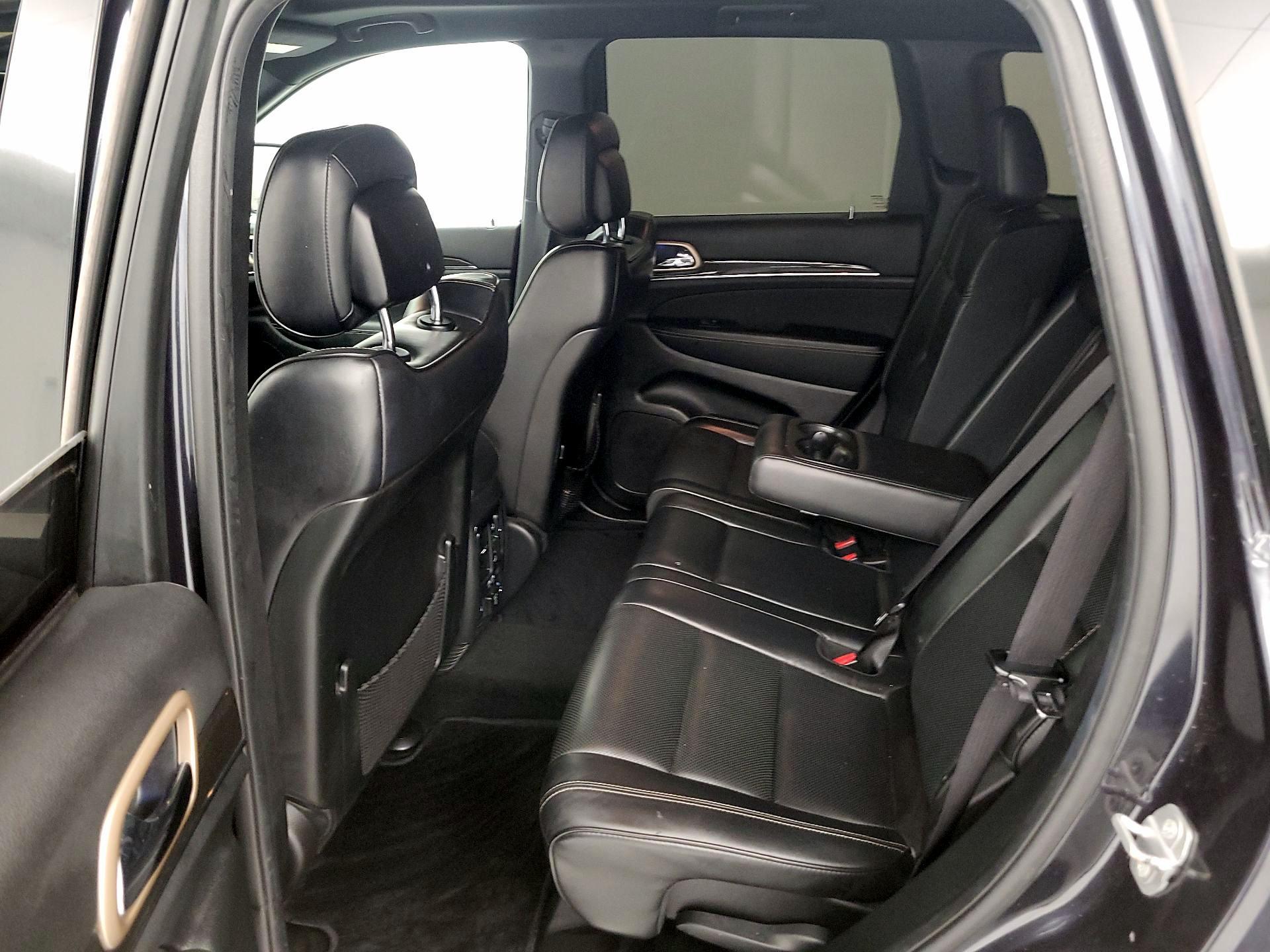 Thumbnail: 2015 Jeep Grand Cherokee - 20