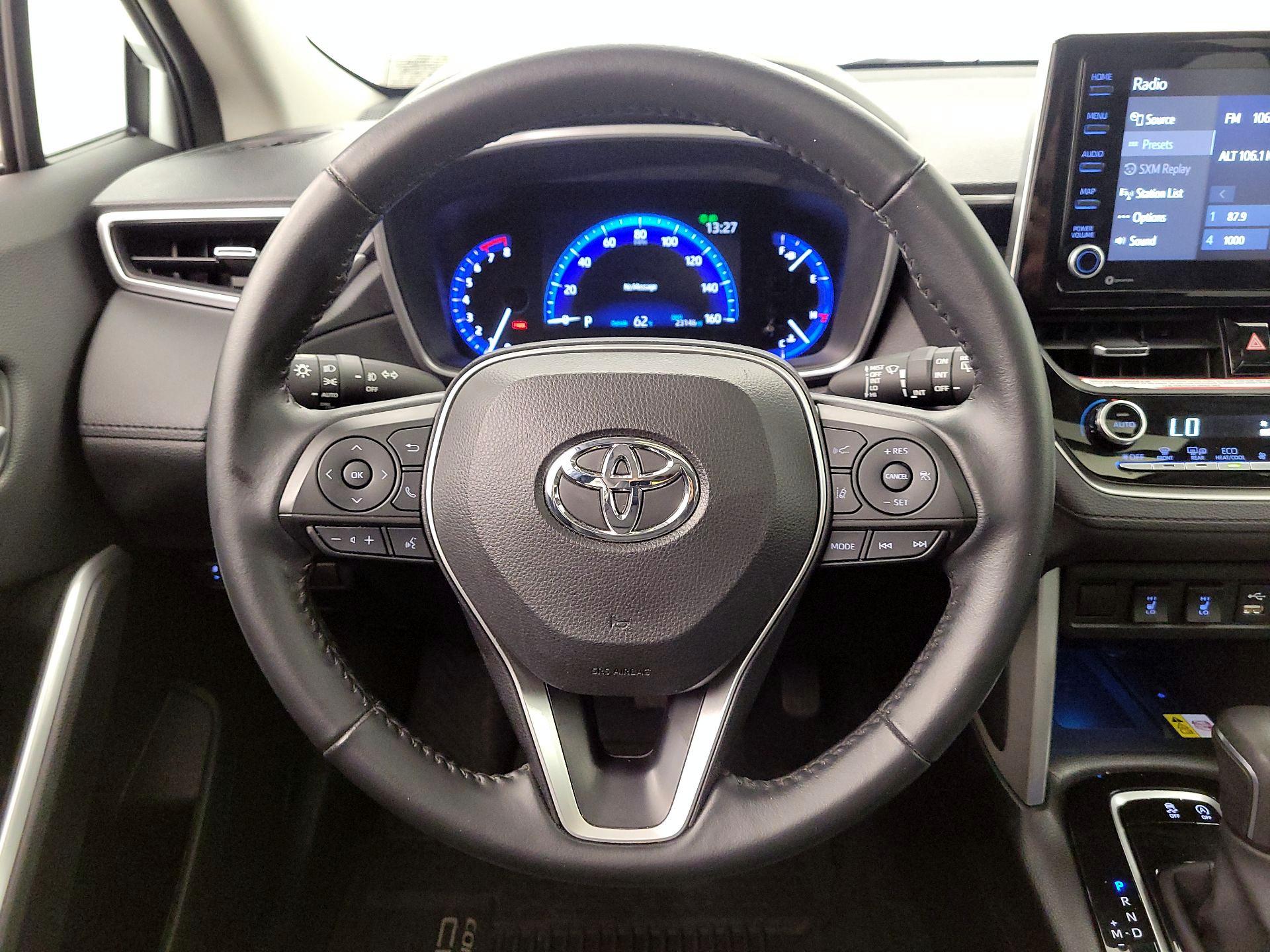 Thumbnail: 2022 Toyota Corolla Cross - 10