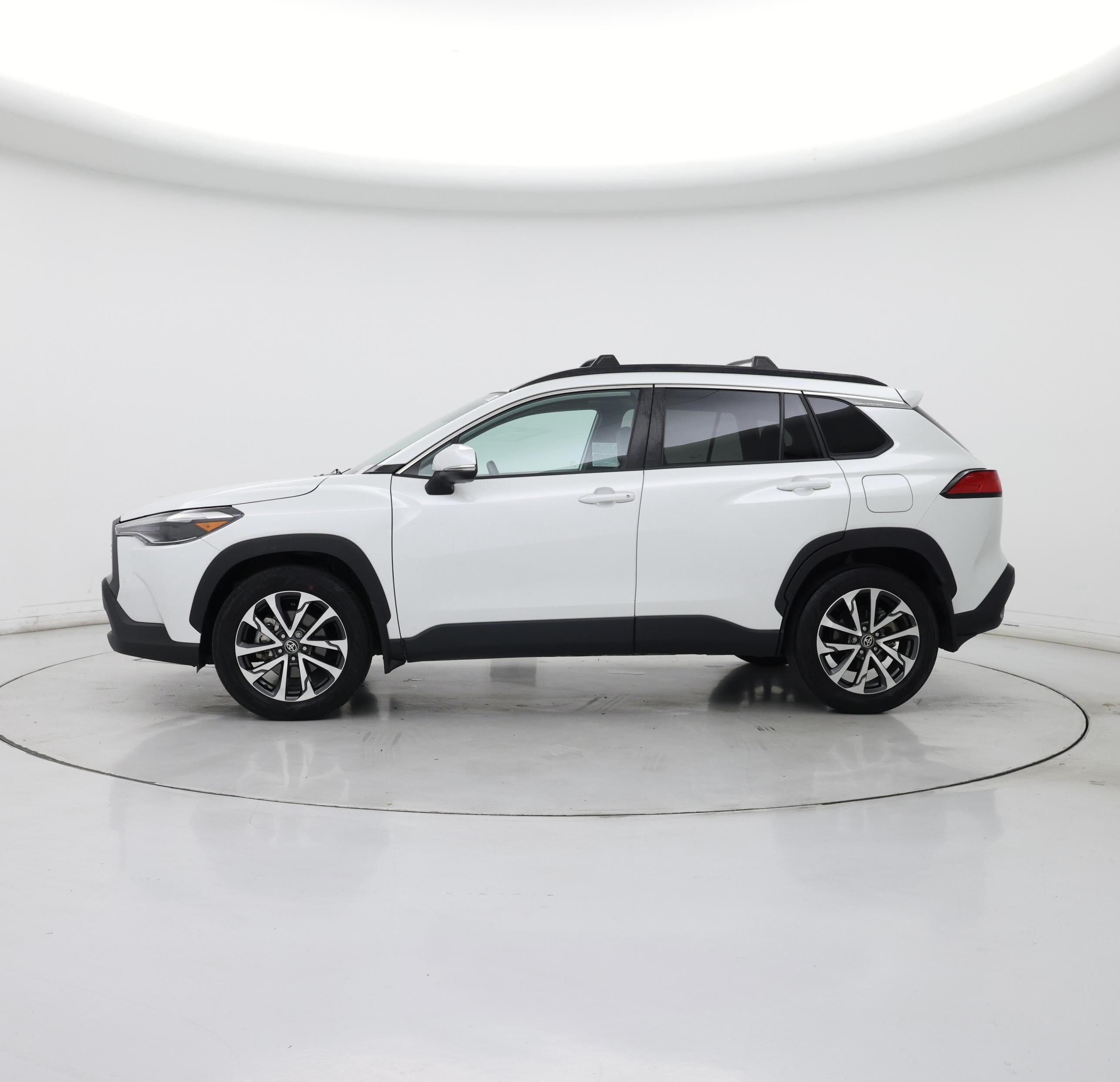 Thumbnail: 2022 Toyota Corolla Cross - 3