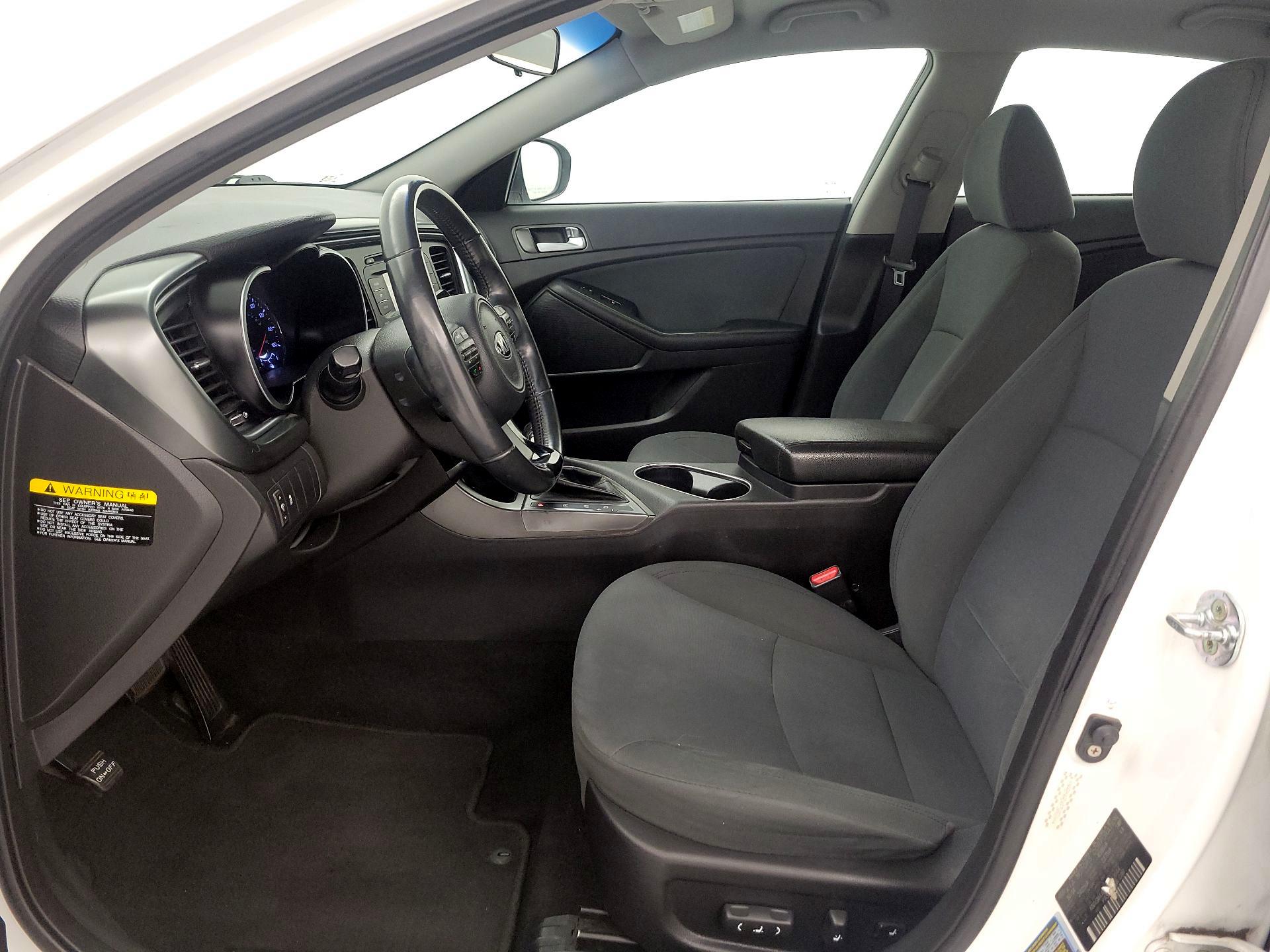 Thumbnail: 2015 Kia Optima - 11