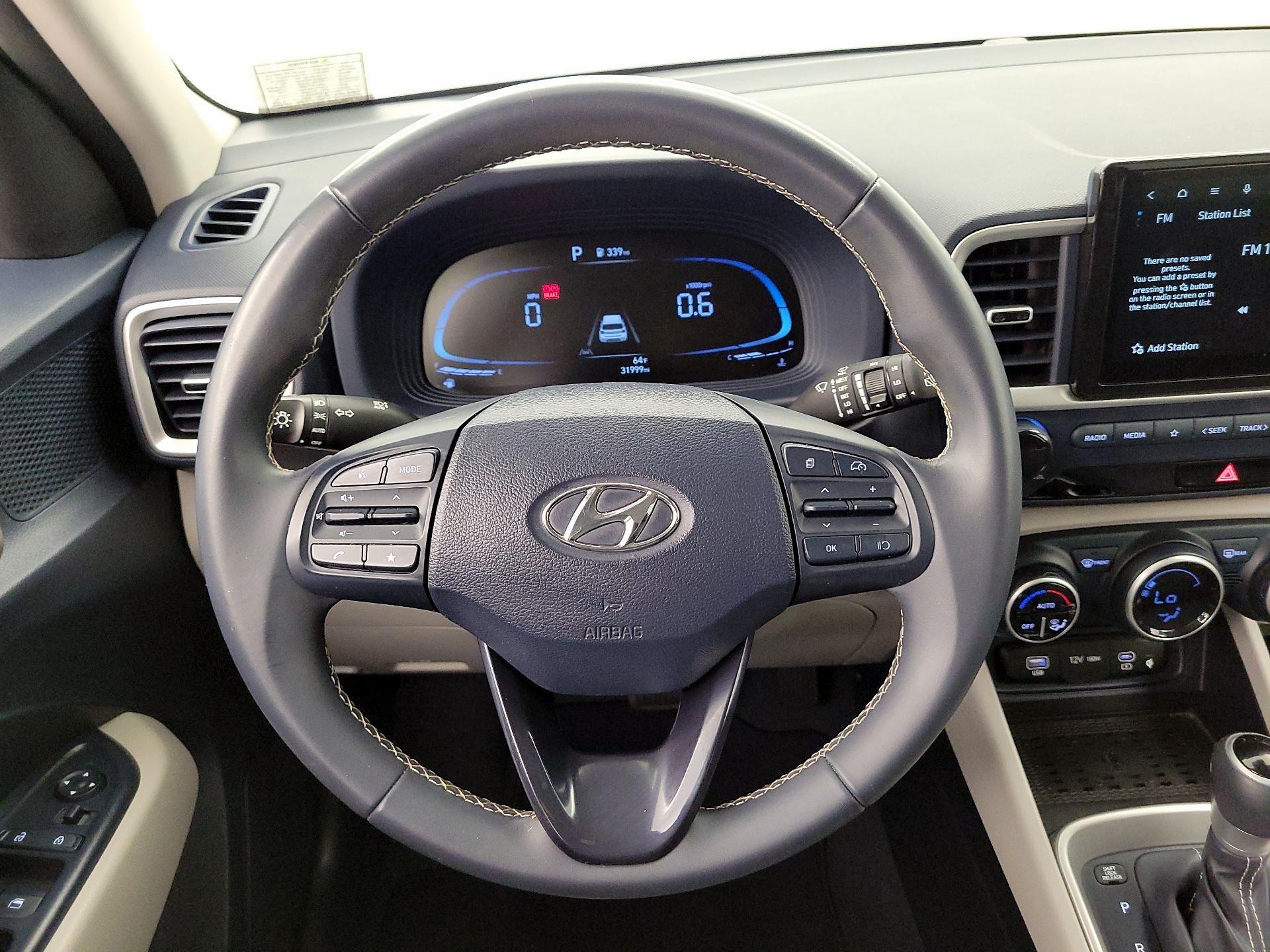 Thumbnail: 2023 Hyundai Venue - 10