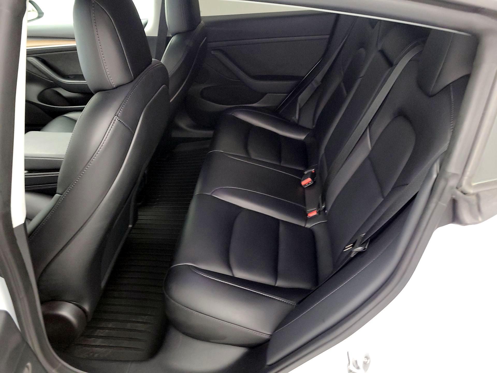 Thumbnail: 2022 Tesla Model 3 - 18