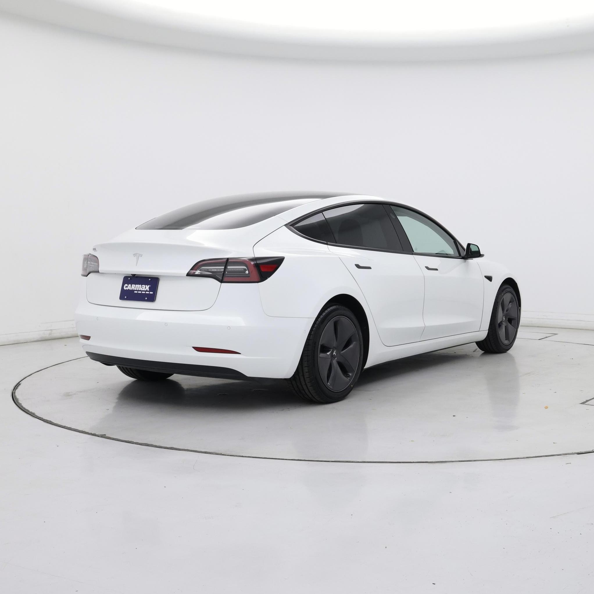 Thumbnail: 2022 Tesla Model 3 - 8