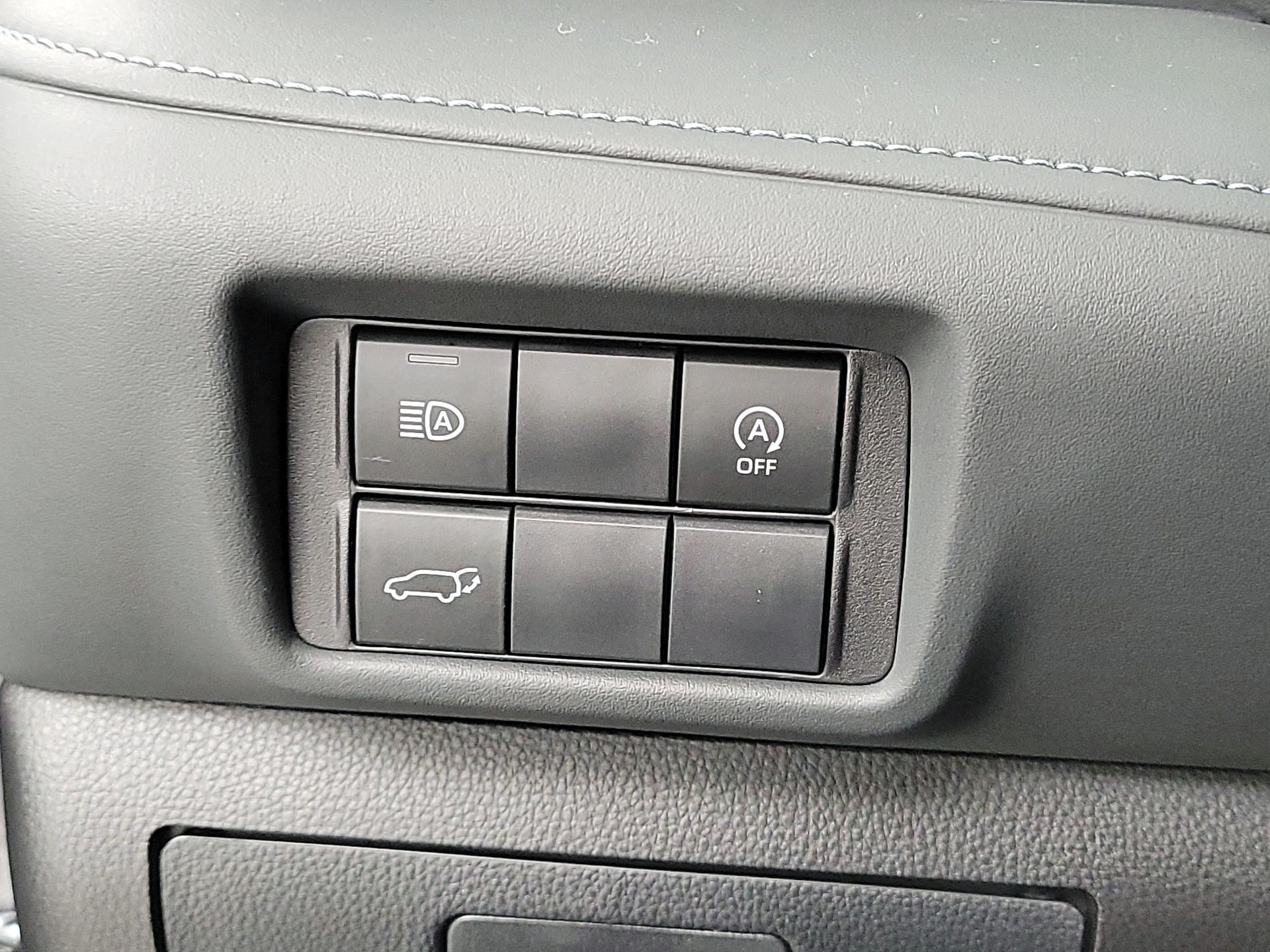 Thumbnail: 2024 Toyota Highlander - 13