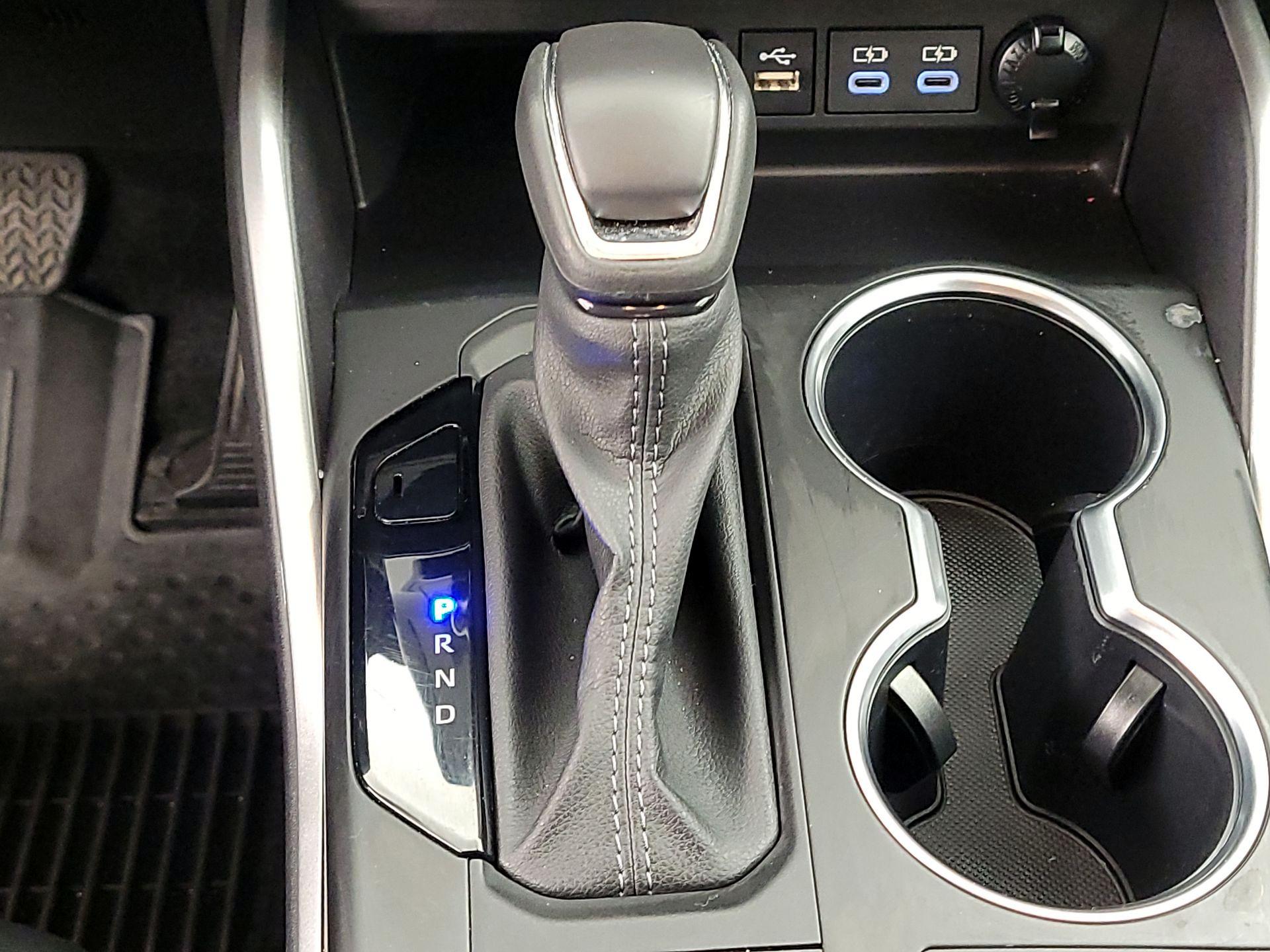 Thumbnail: 2024 Toyota Highlander - 17