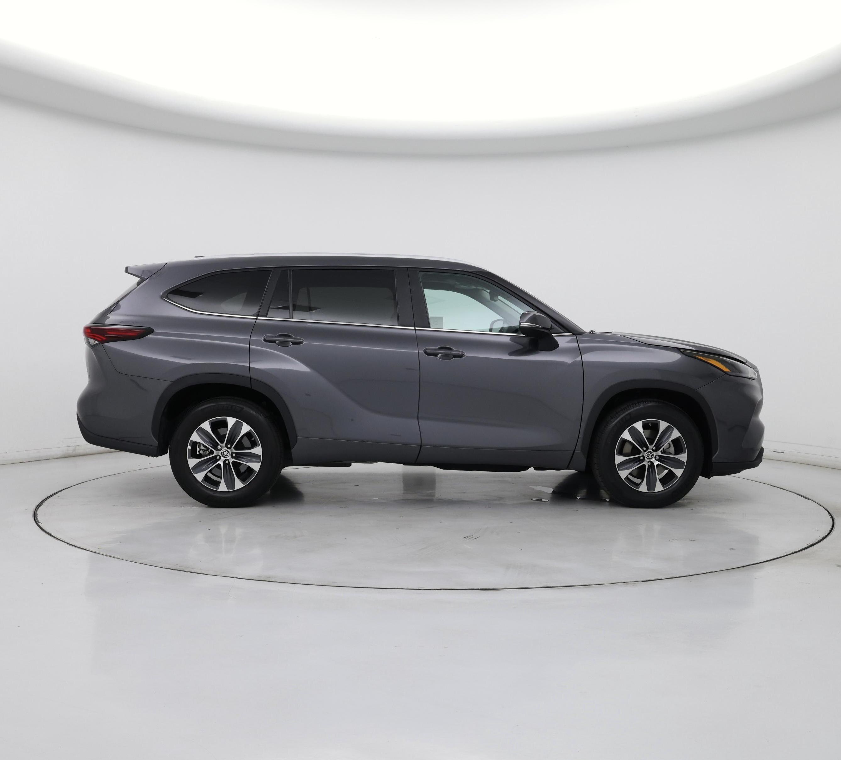 Thumbnail: 2024 Toyota Highlander - 7