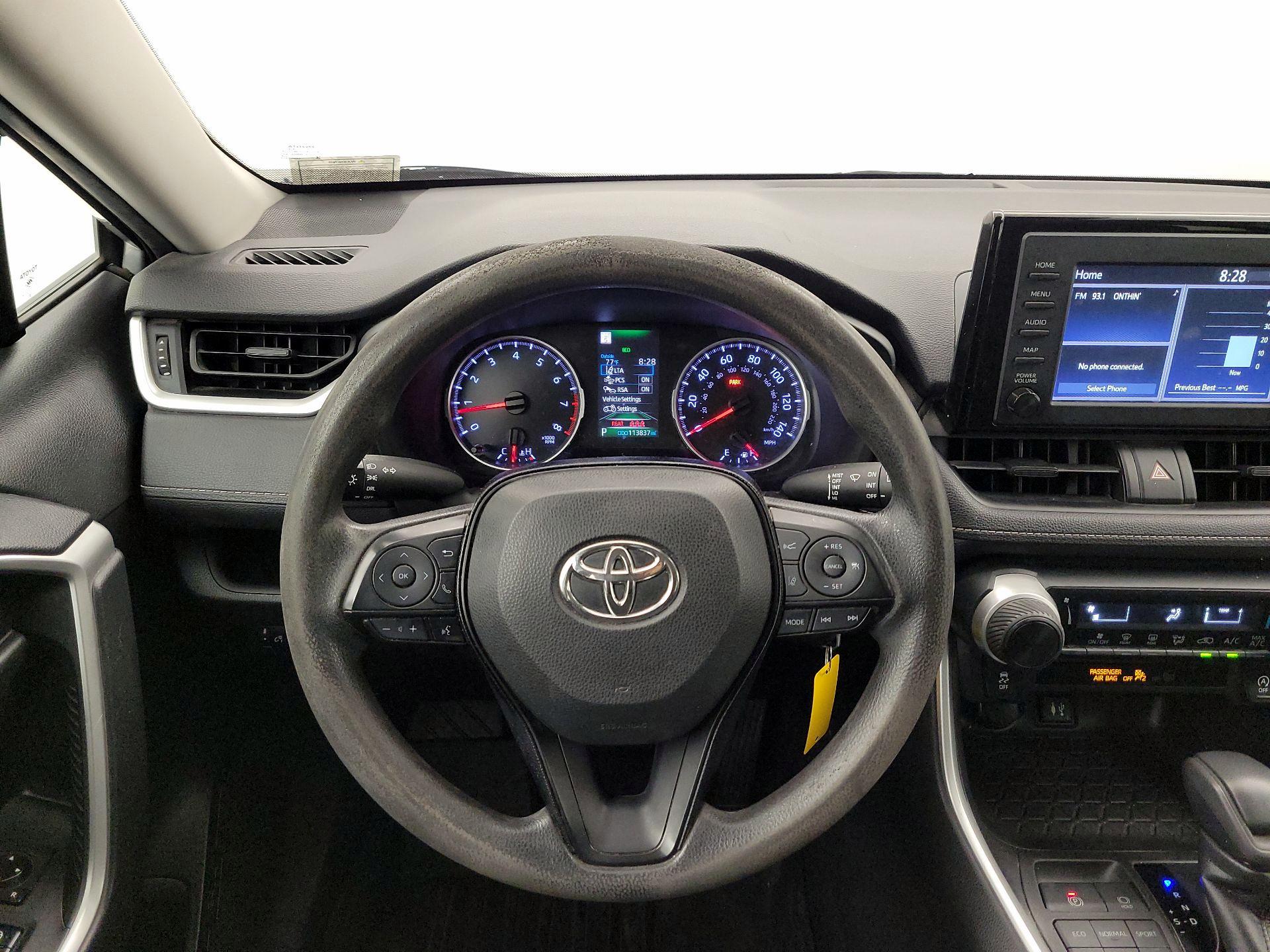 Thumbnail: 2019 Toyota RAV4 - 10