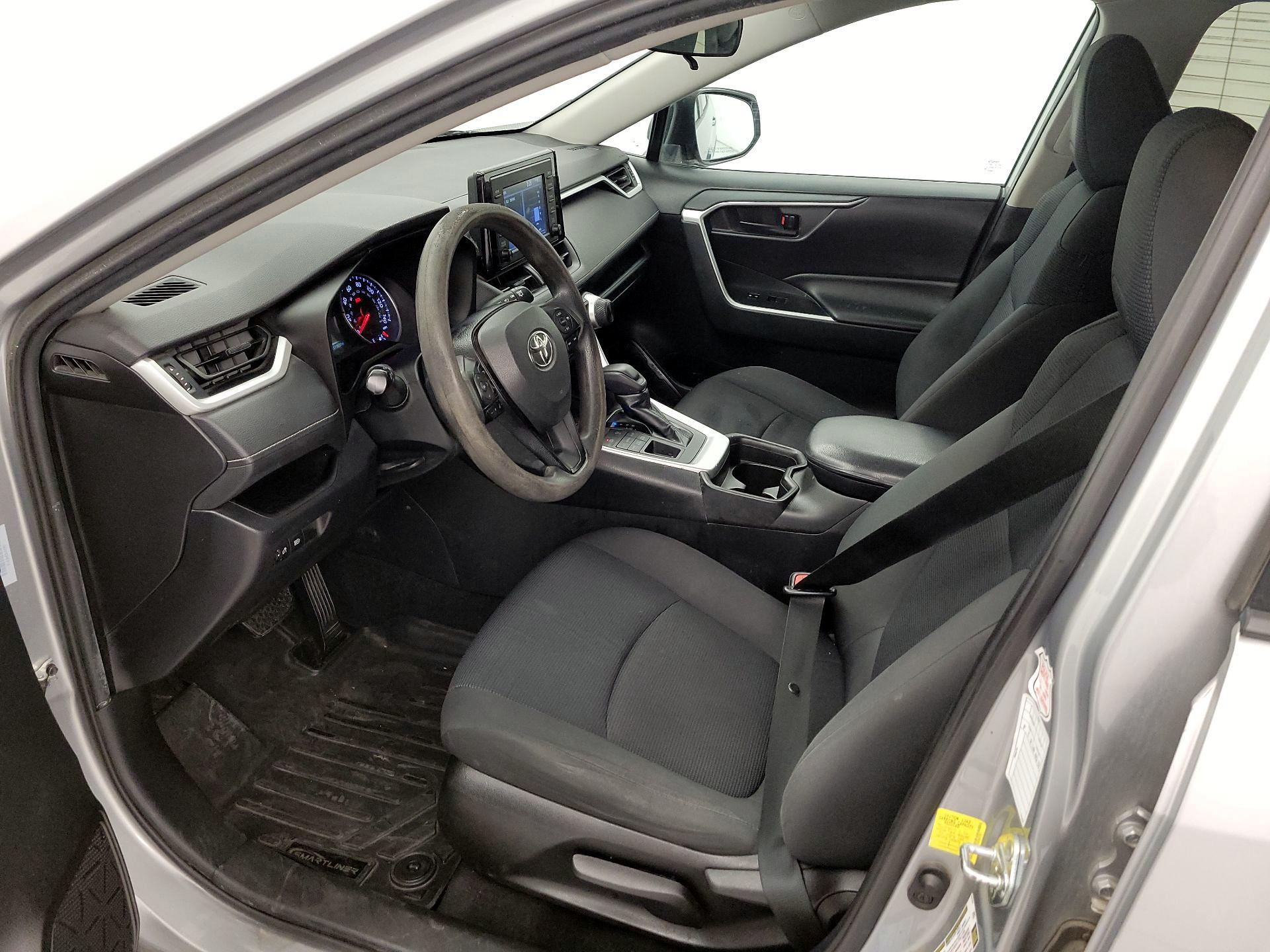 Thumbnail: 2019 Toyota RAV4 - 11