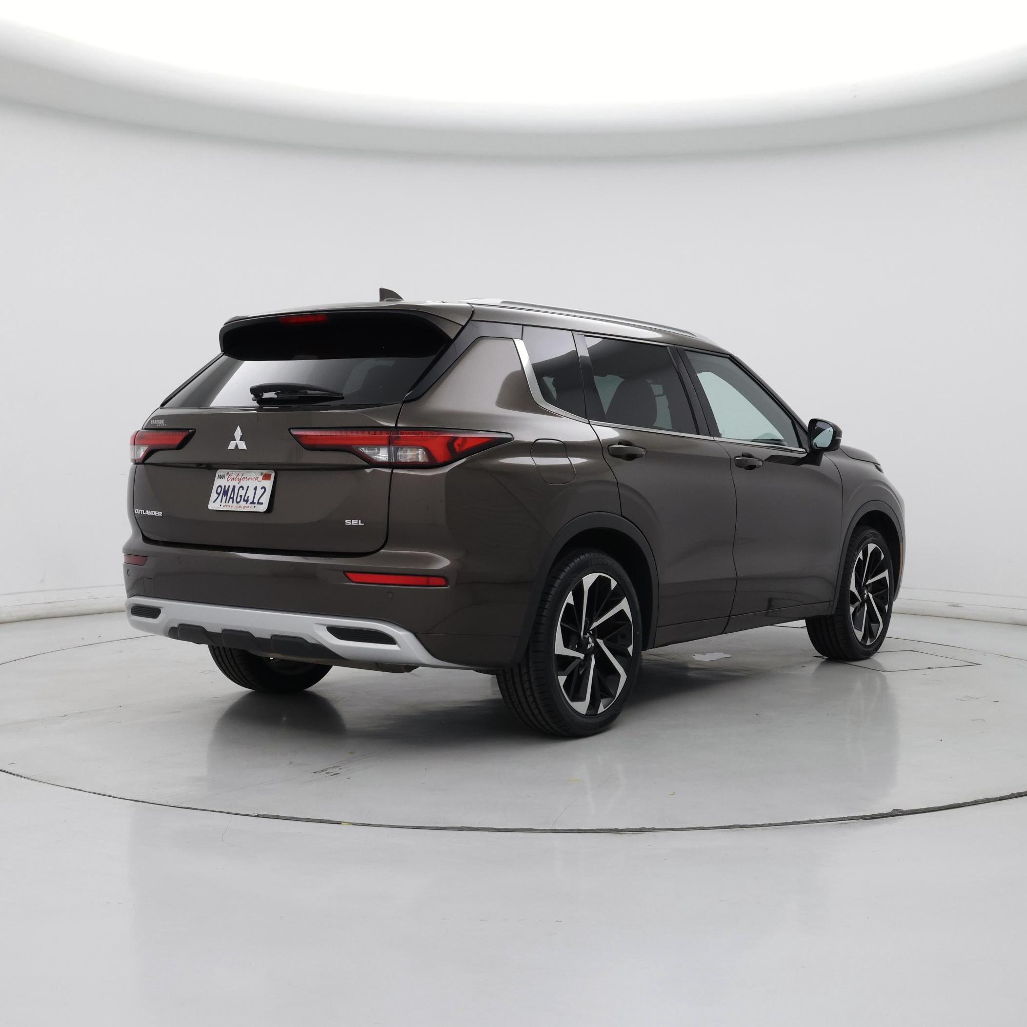 Thumbnail: 2022 Mitsubishi Outlander - 8