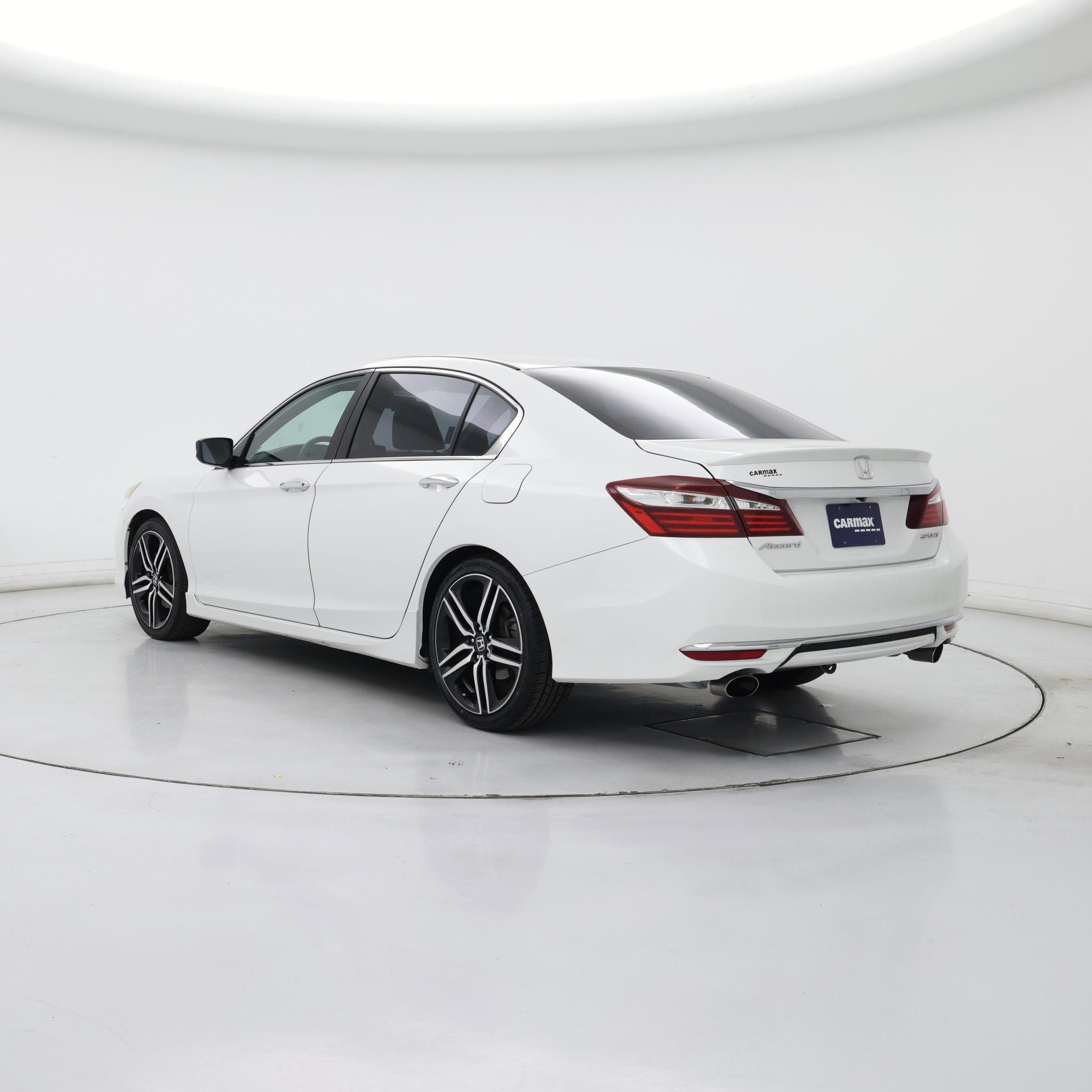 Thumbnail: 2017 Honda Accord - 2