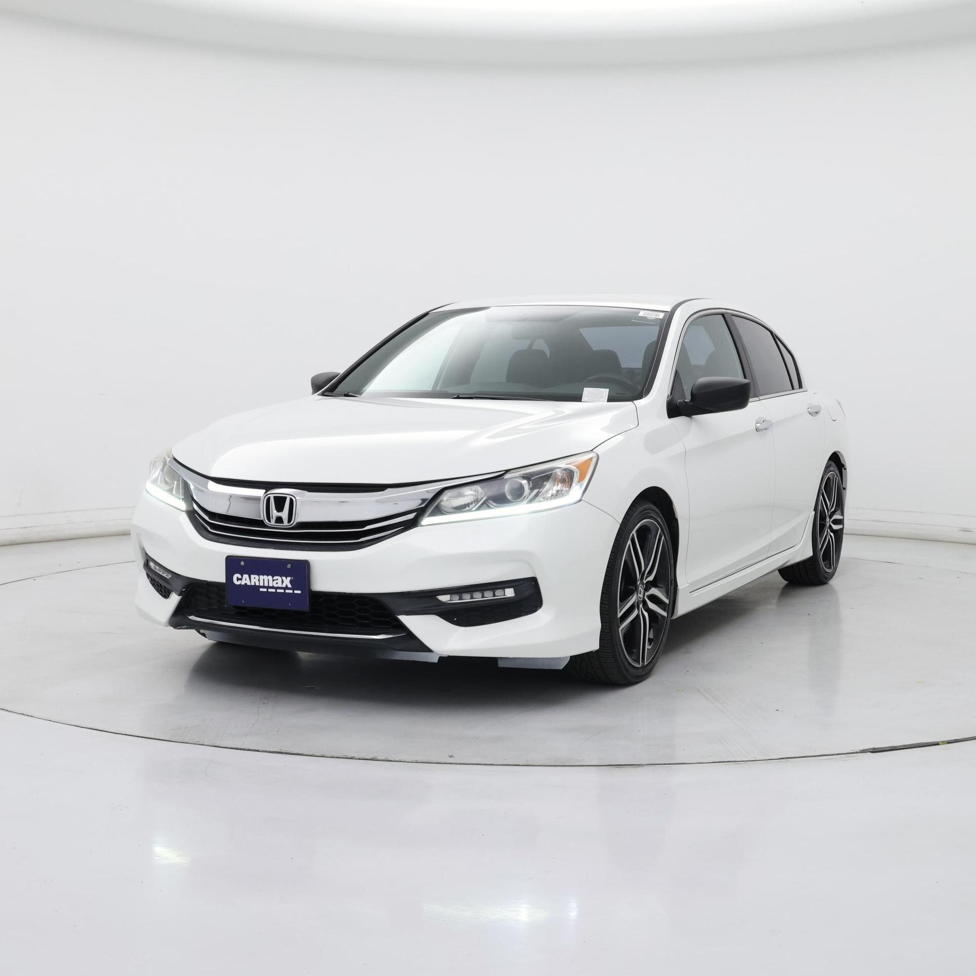 Thumbnail: 2017 Honda Accord - 4