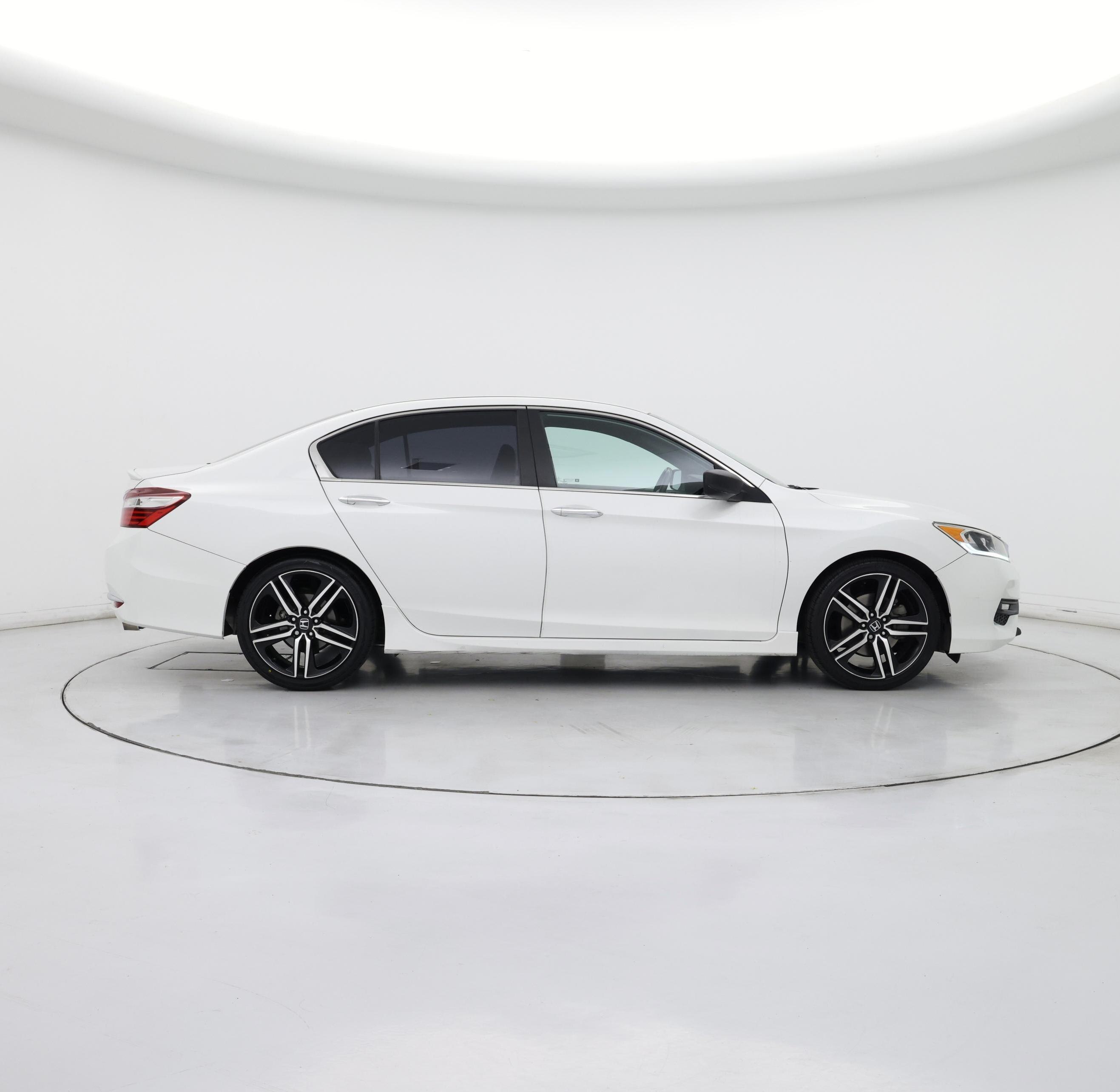 Thumbnail: 2017 Honda Accord - 7
