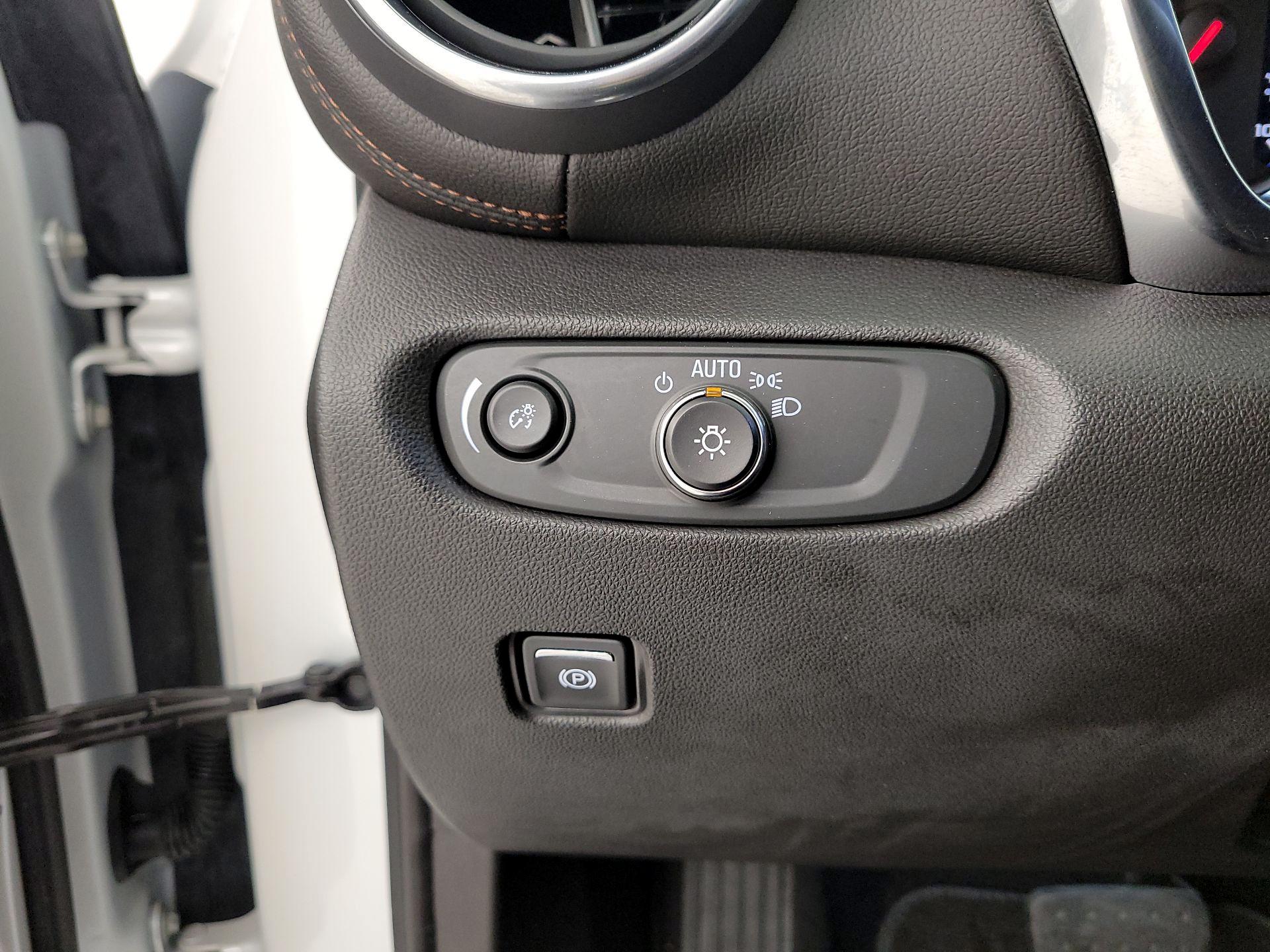 Thumbnail: 2021 Chevrolet Blazer - 13