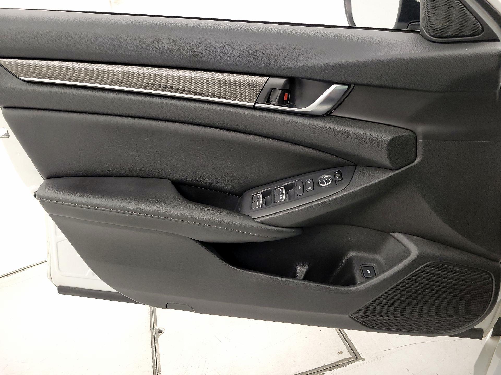 Thumbnail: 2019 Honda Accord - 12