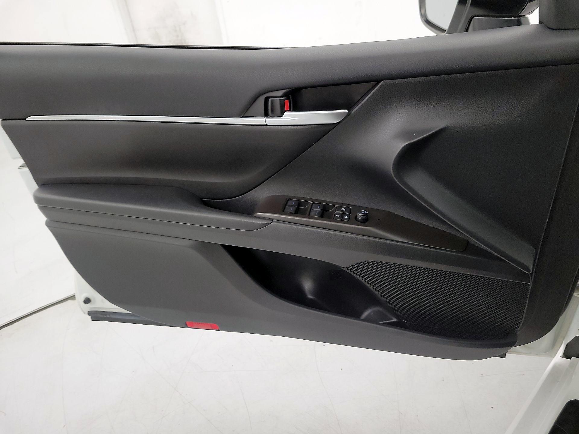 Thumbnail: 2024 Toyota Camry - 12