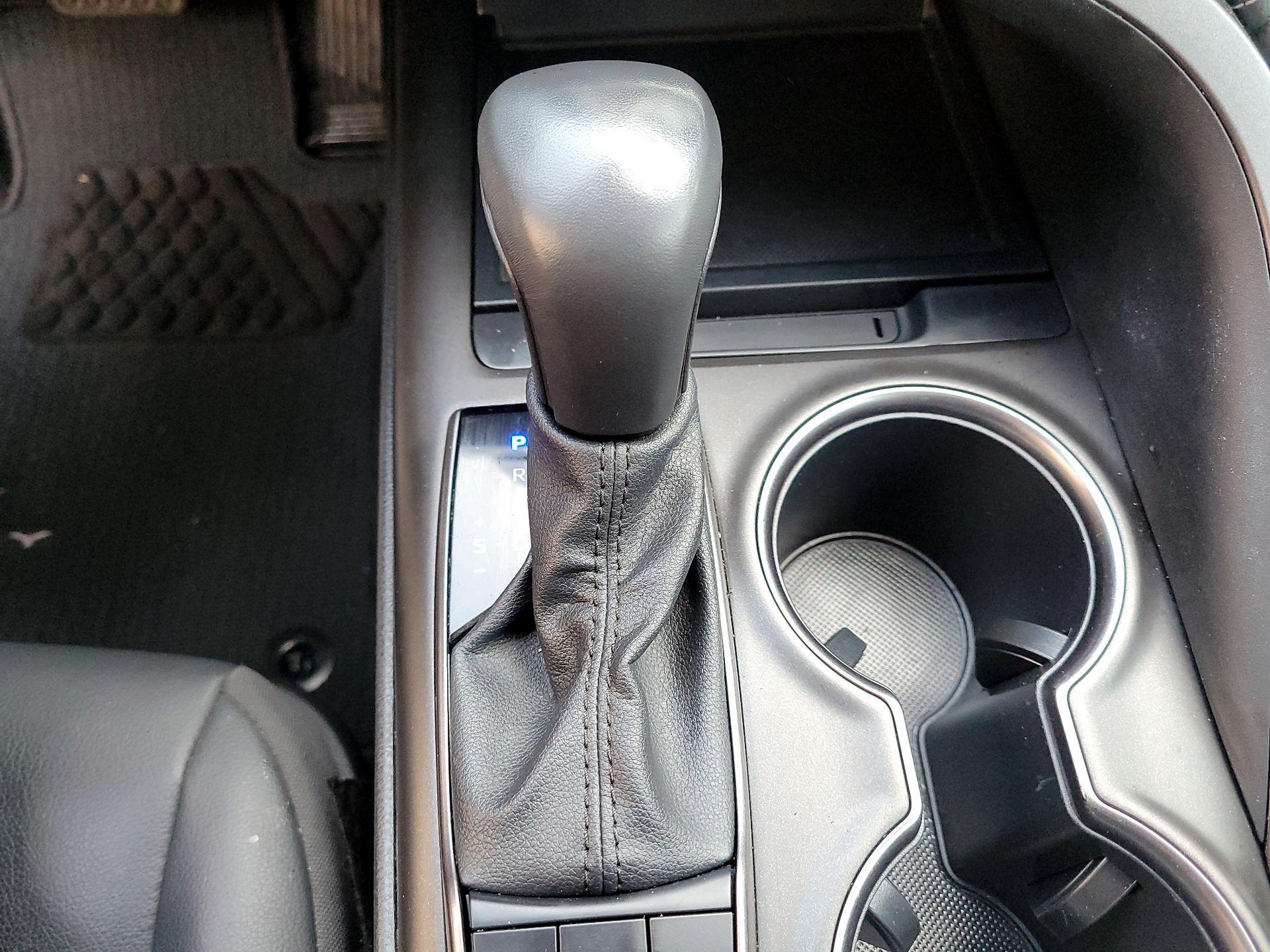 Thumbnail: 2024 Toyota Camry - 17